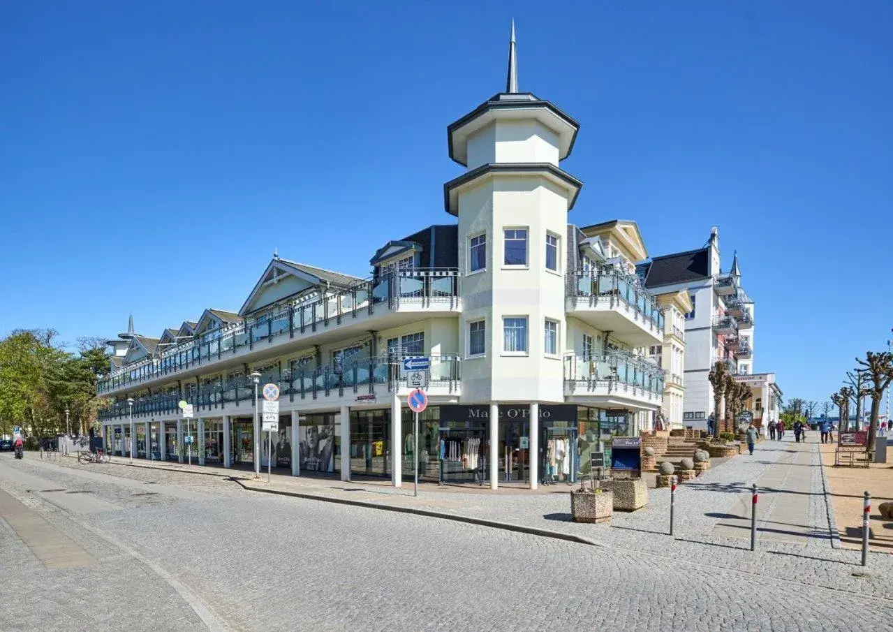 Property Building in Strandpalais Luise von Preussen - Nebenhaus vom Strandhotel Preussenhof