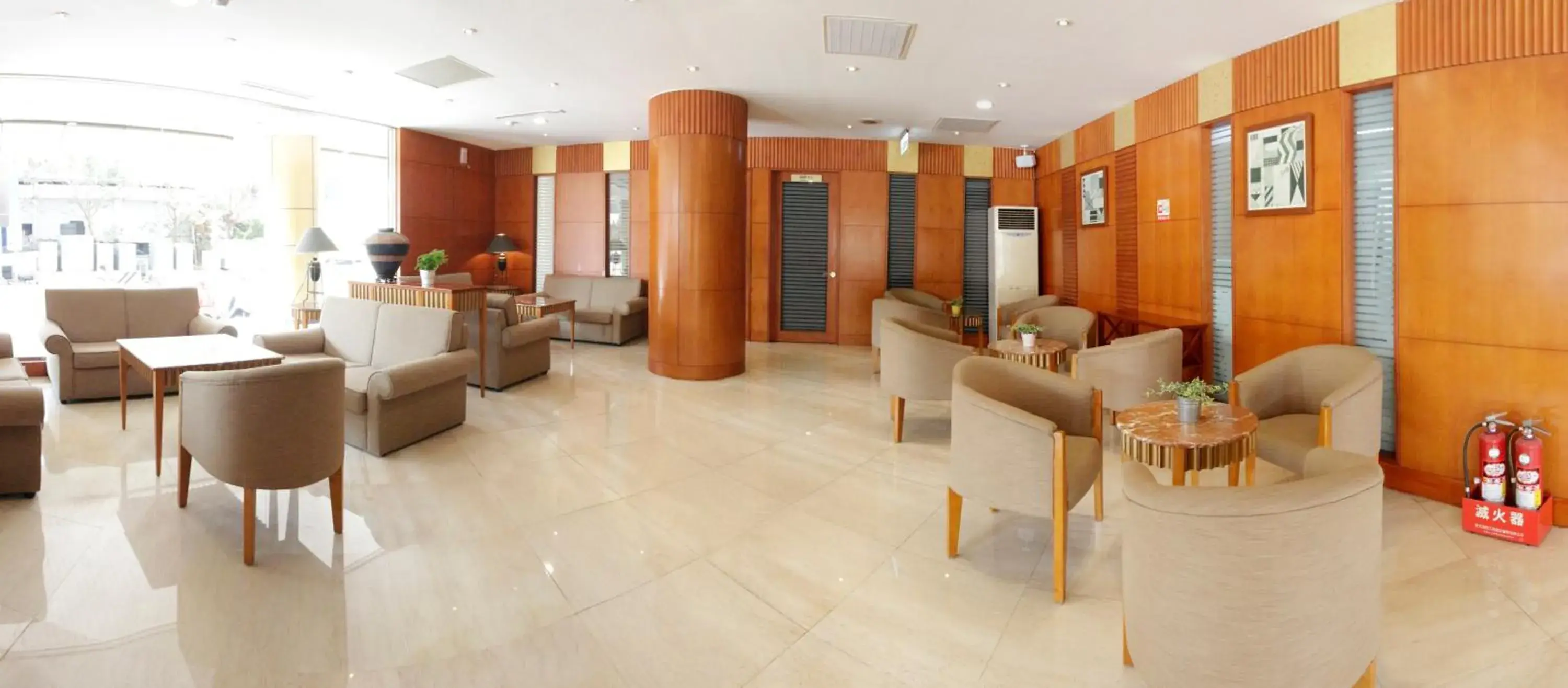 Lobby or reception in Hotel Avenue Lobby or reception in Hotel Avenue