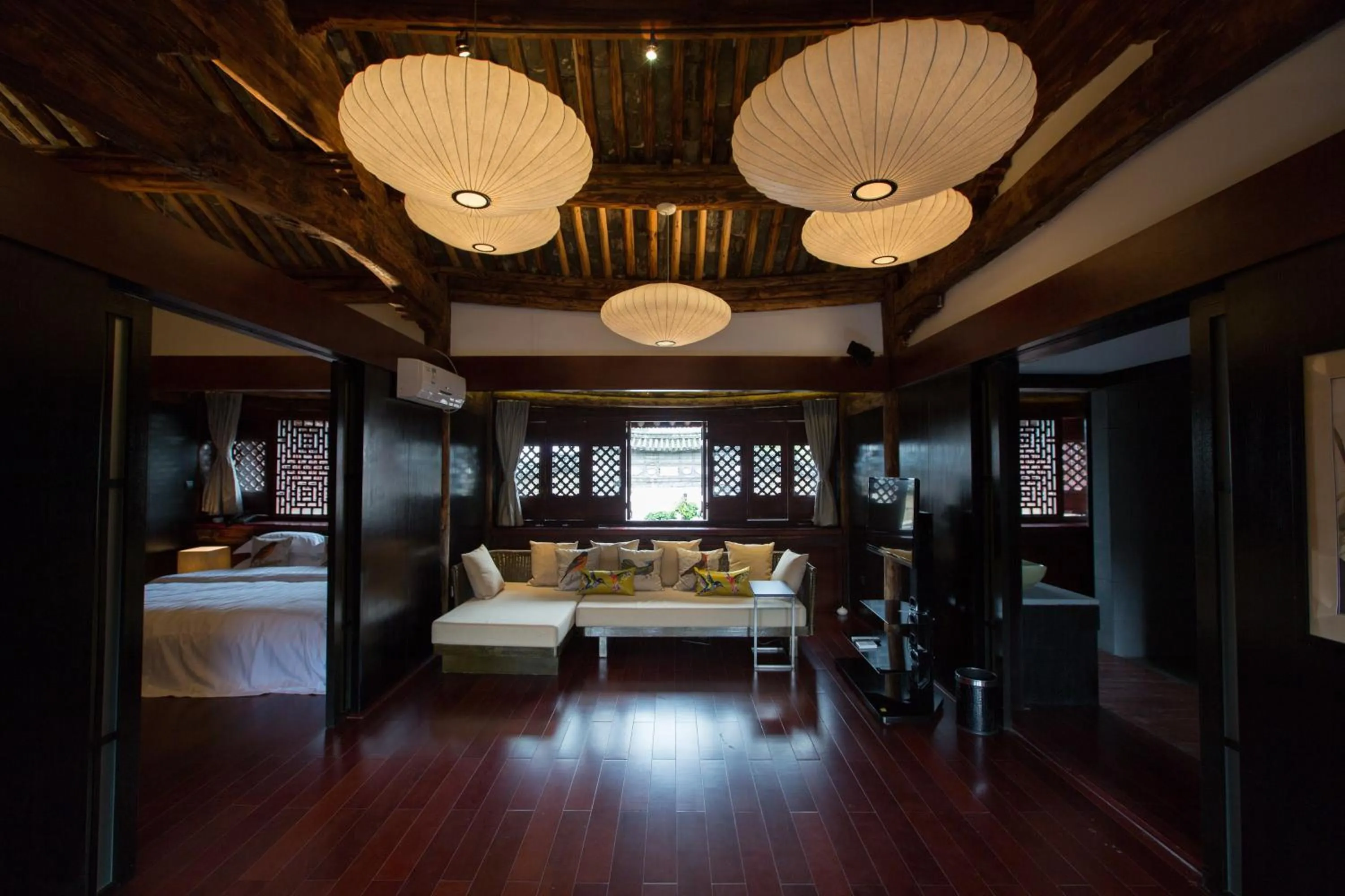 Decorative detail, Bed in Dali Sky Valley Heritage Boutique Hotel