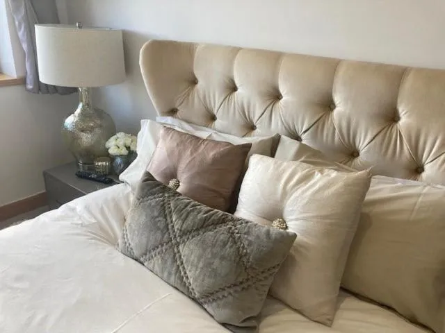 Bed in Seren Las, Tenby