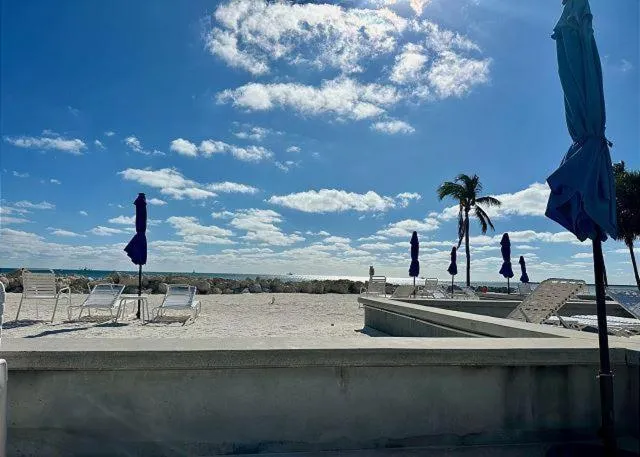 Poolside Breeze Retreat