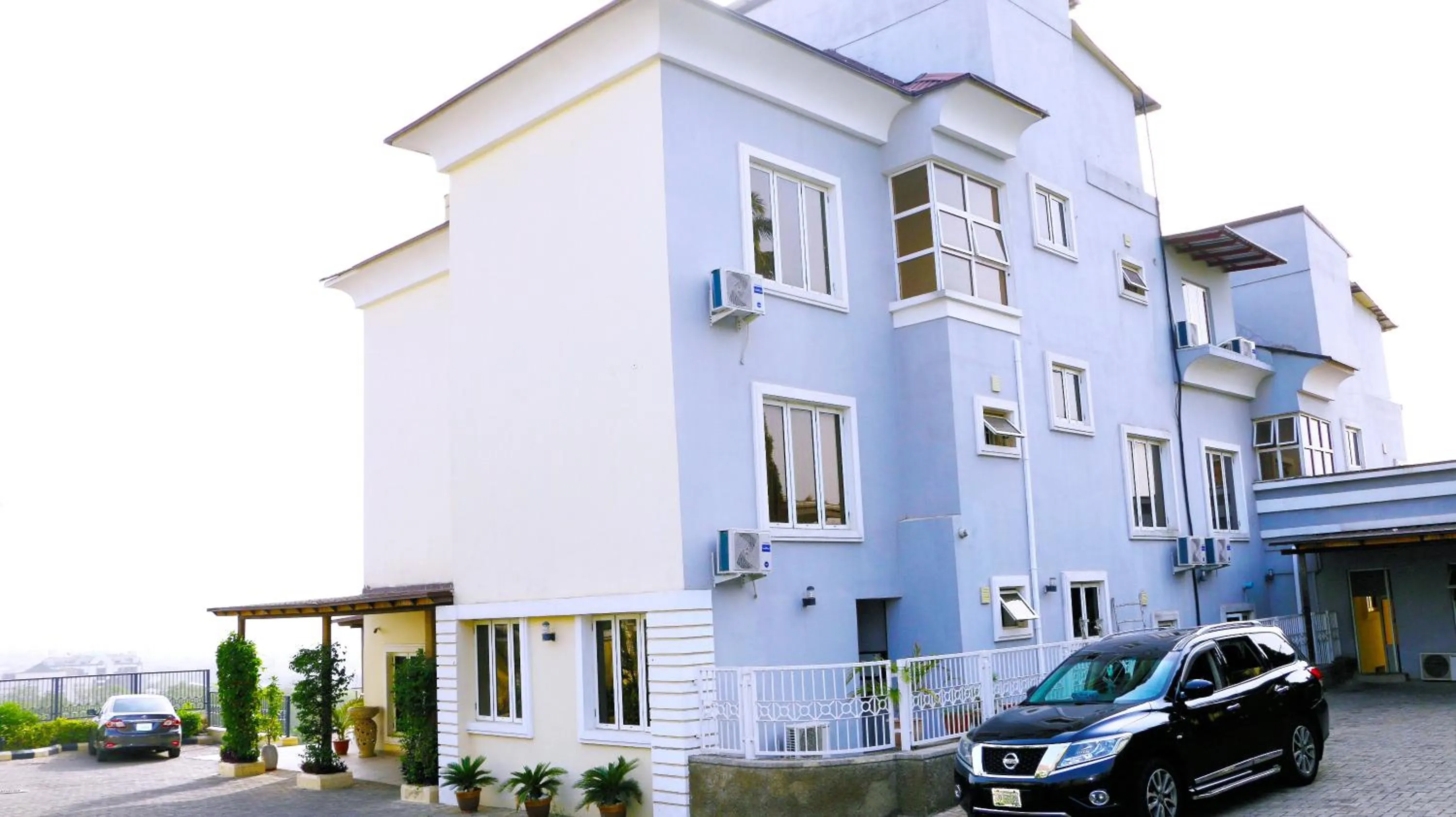 Parking in Nisa Wellness Retreat