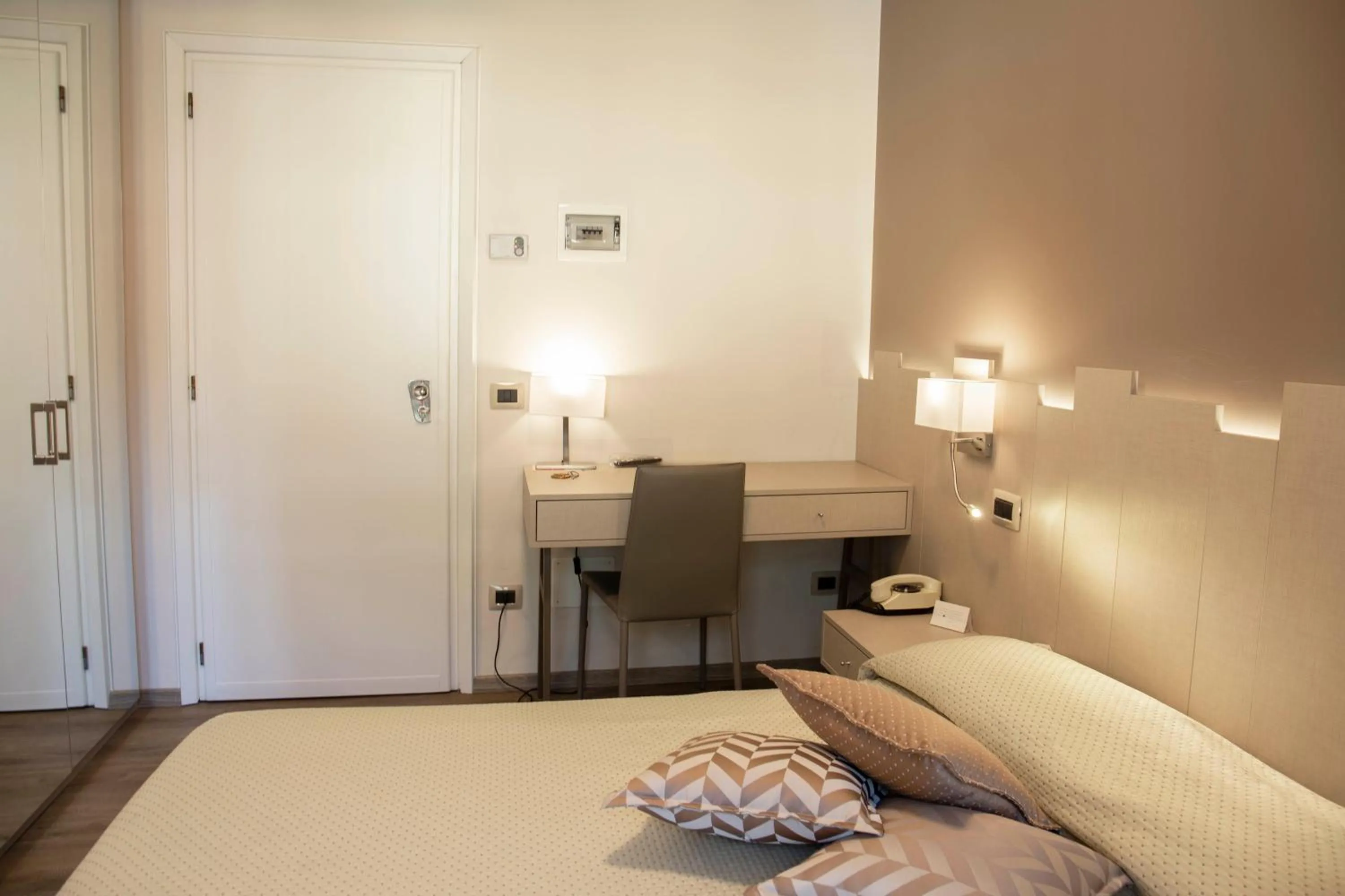 Bed in Albergo Milano