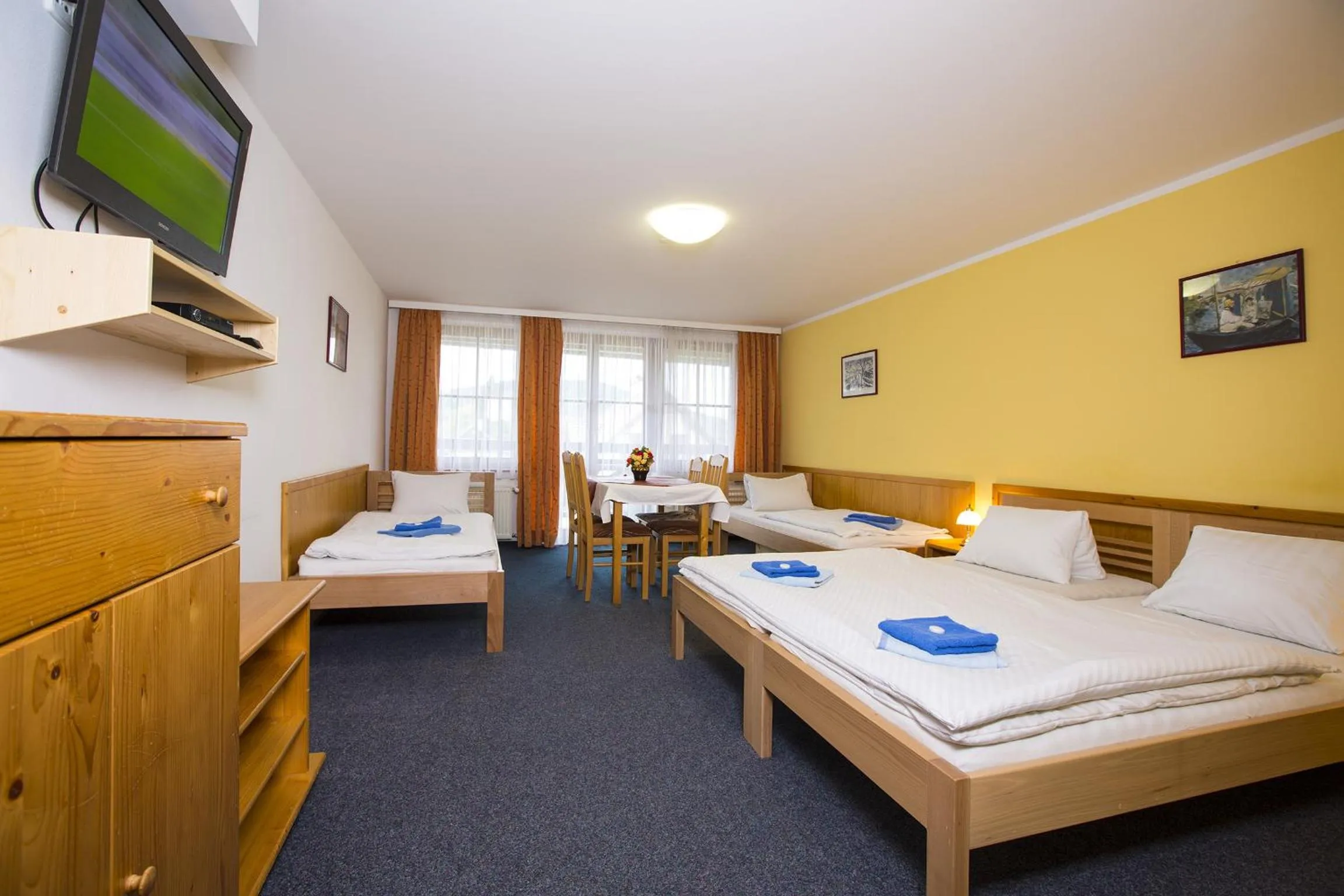 Photo of the whole room in Hotel Helena