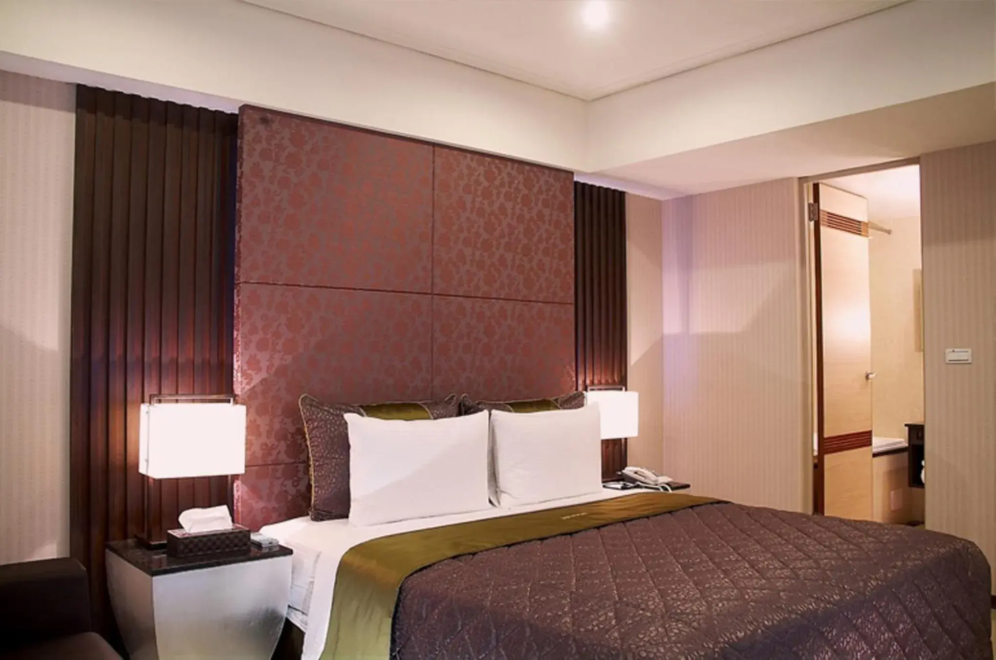 Standard Double Room in SLV Hotel Group-SLV Business Hotel Standard Double Room in SLV Hotel Group-SLV Business Hotel