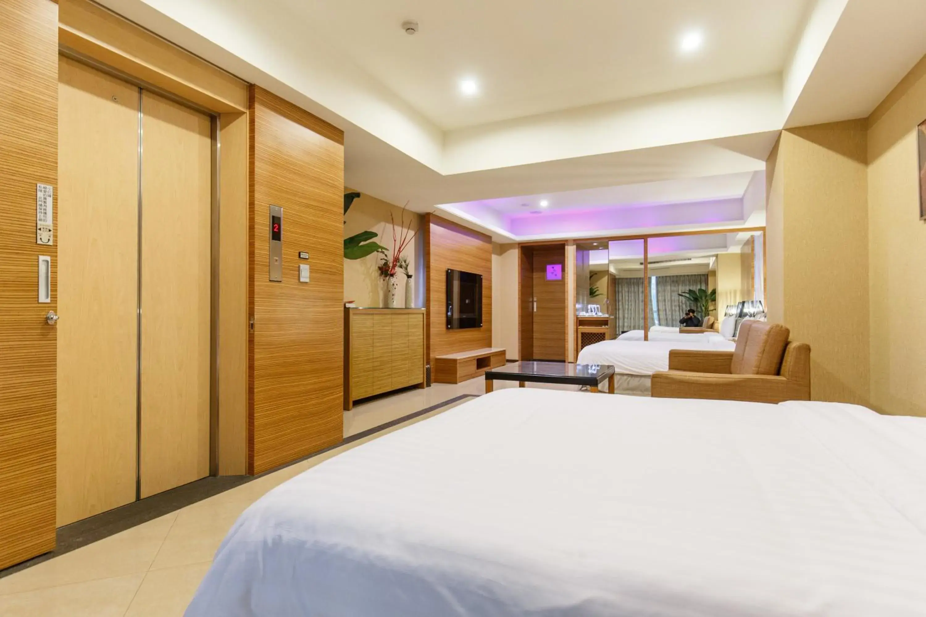 Luxury Quadruple Room in SLV Hotel Group-SLV Business Hotel Luxury Quadruple Room in SLV Hotel Group-SLV Business Hotel