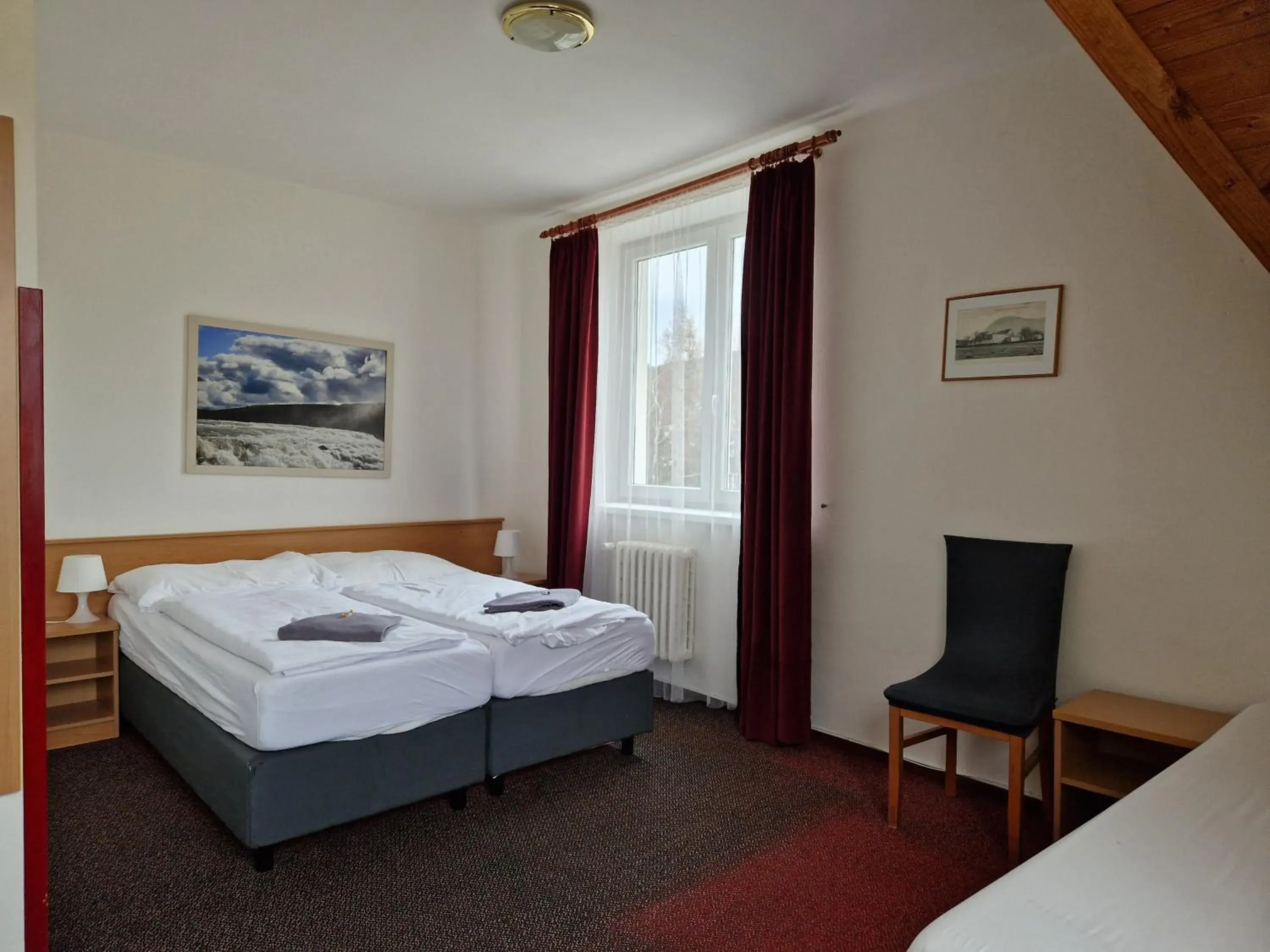 Triple Room in Hotel Harrachov Inn Triple Room in Hotel Harrachov Inn