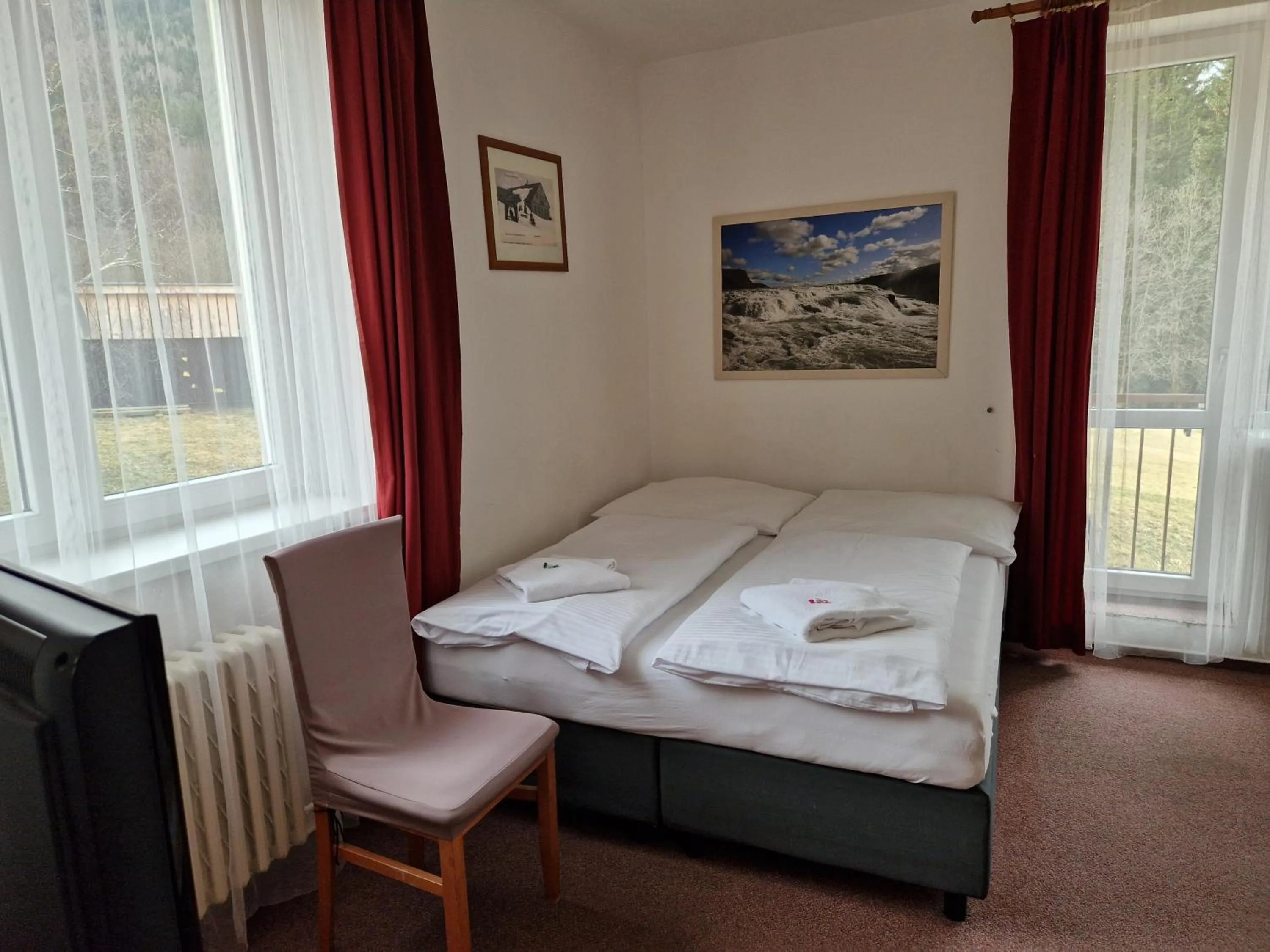 Bedroom, Bed in Hotel Harrachov Inn