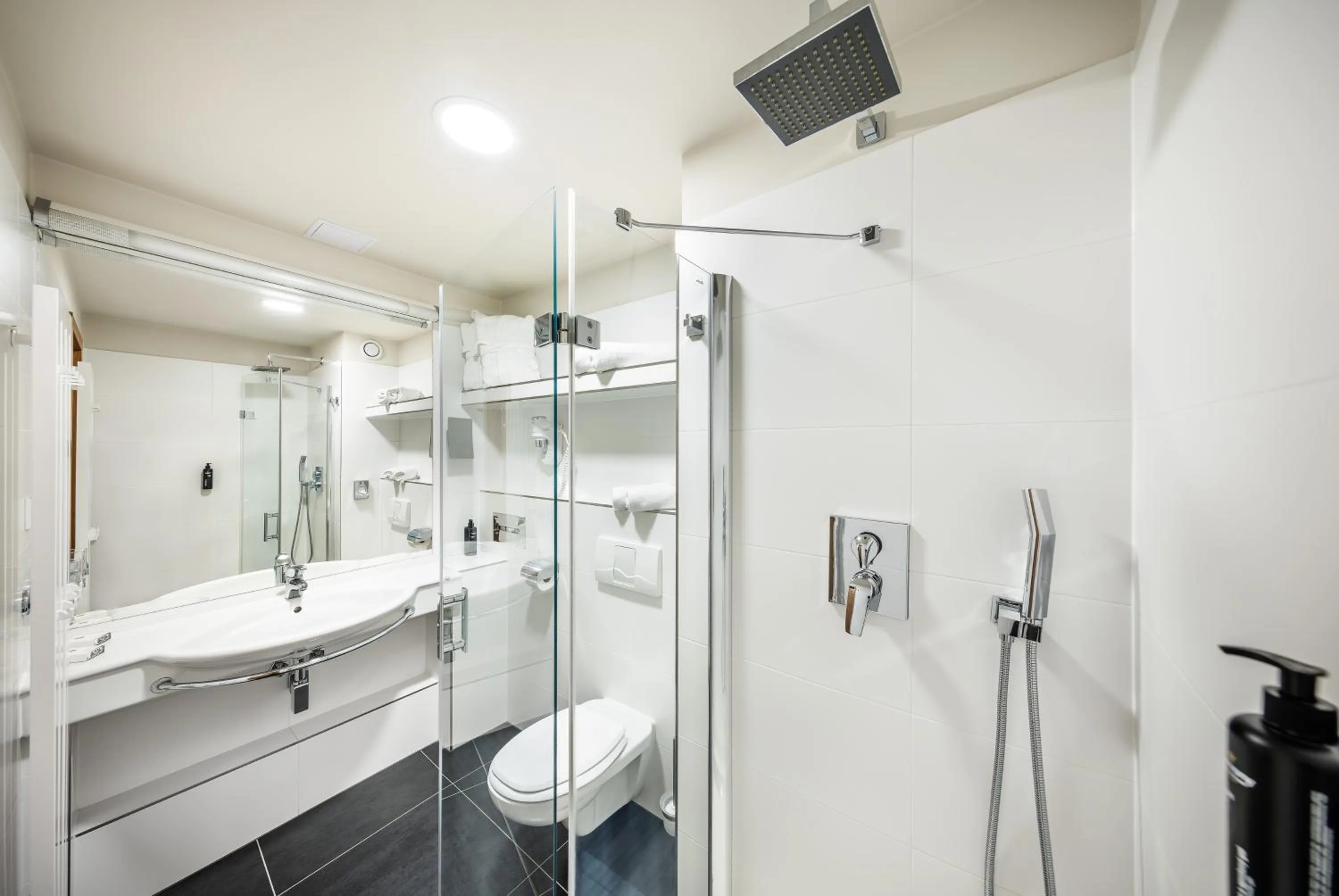 Shower in Harmony Hotel