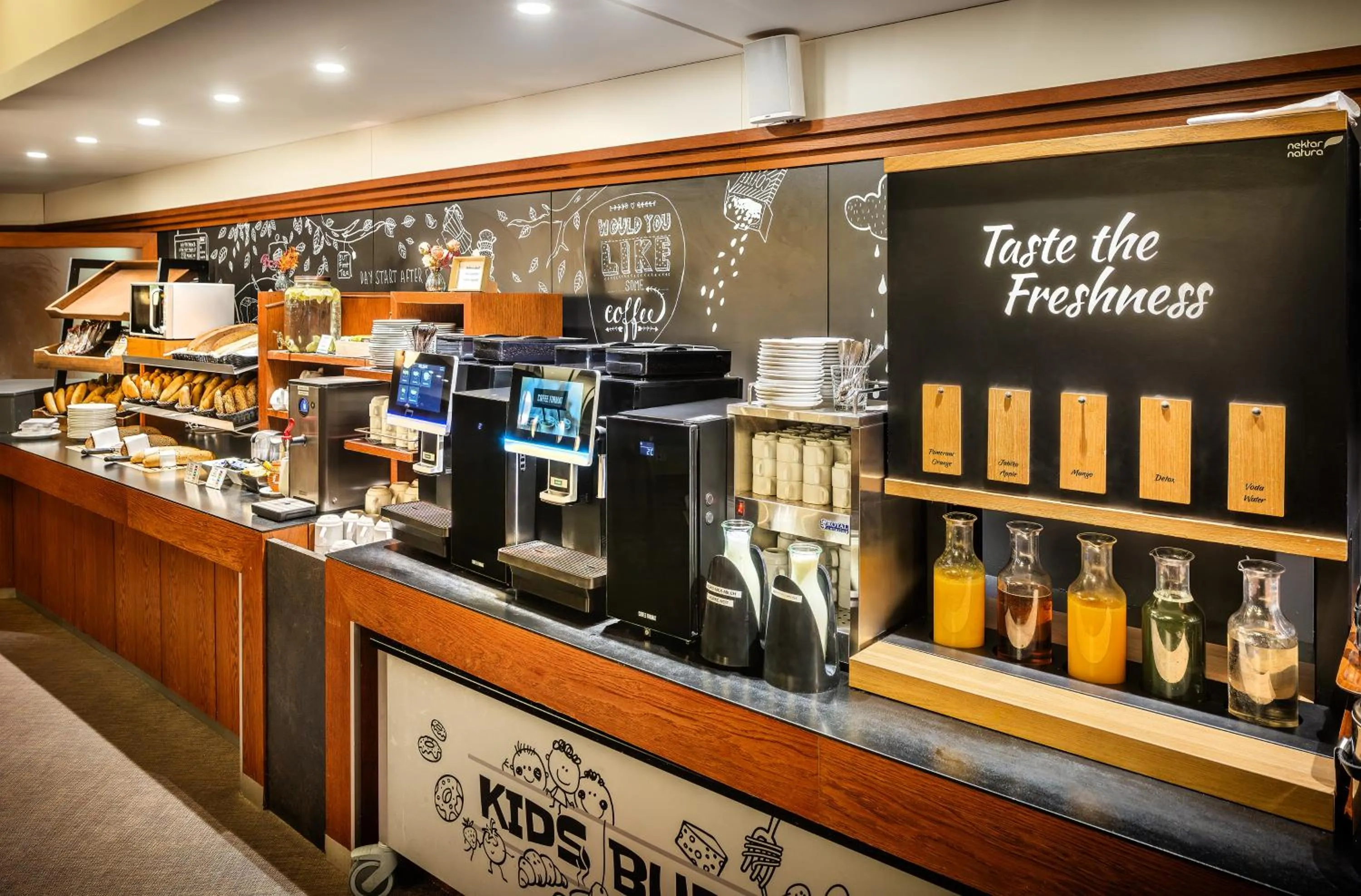 Breakfast in Harmony Hotel