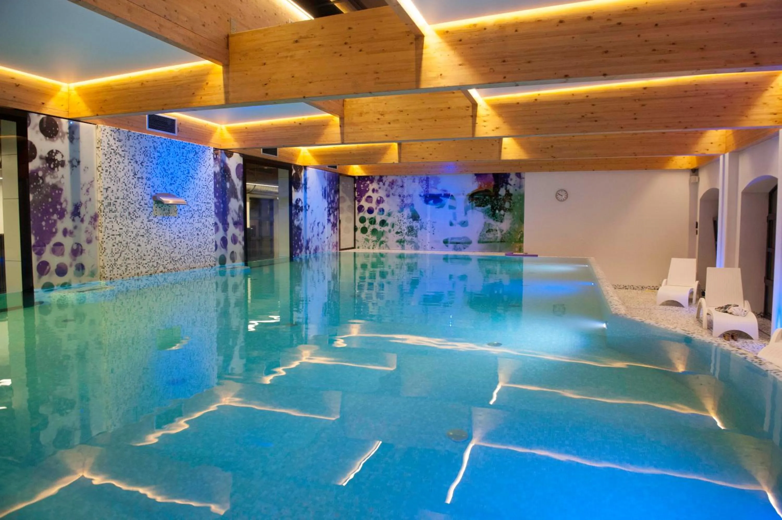 Swimming pool in Fabryka Wełny Hotel & Spa