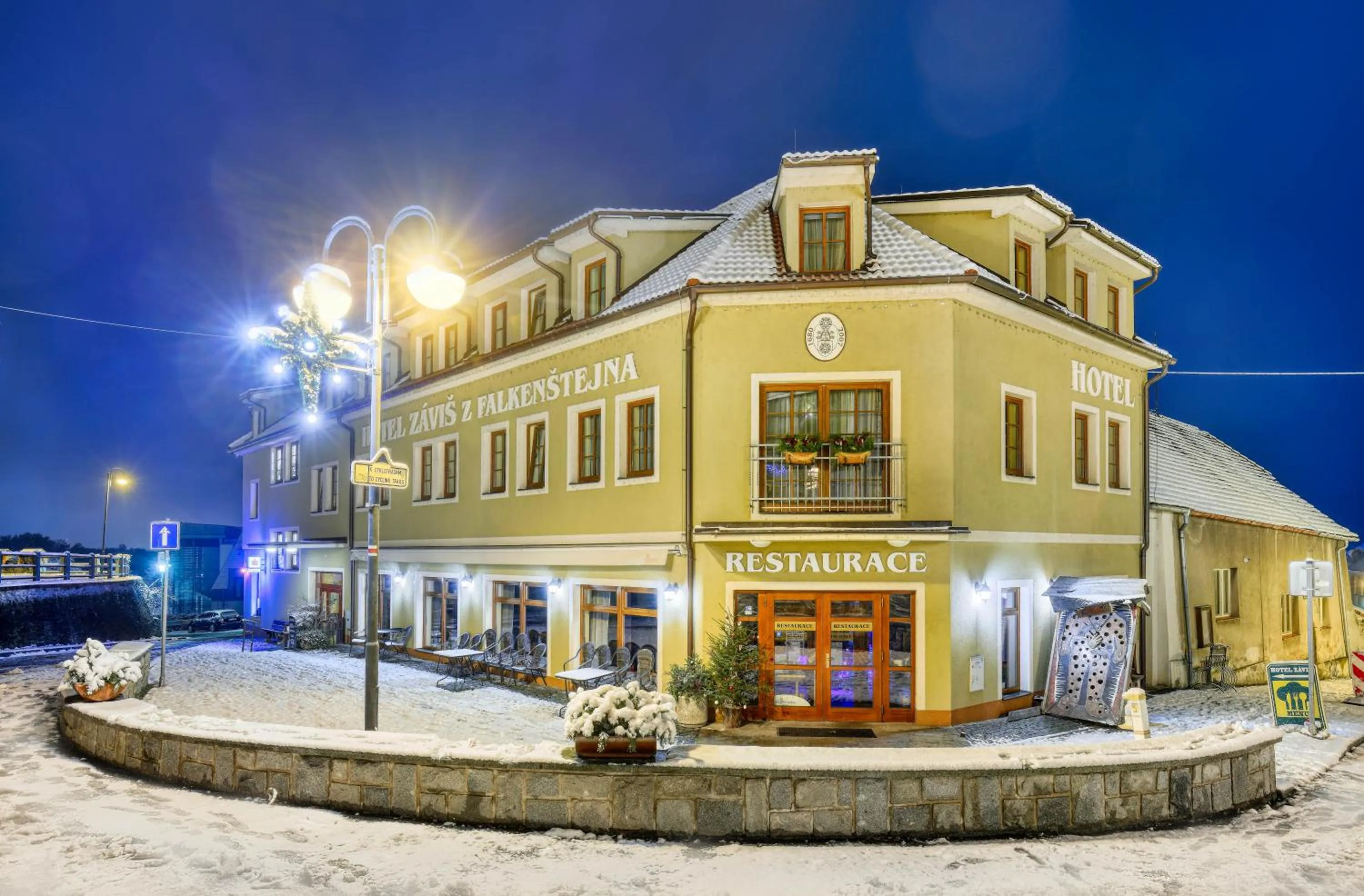 Property building in Záviš z Falkenštejna