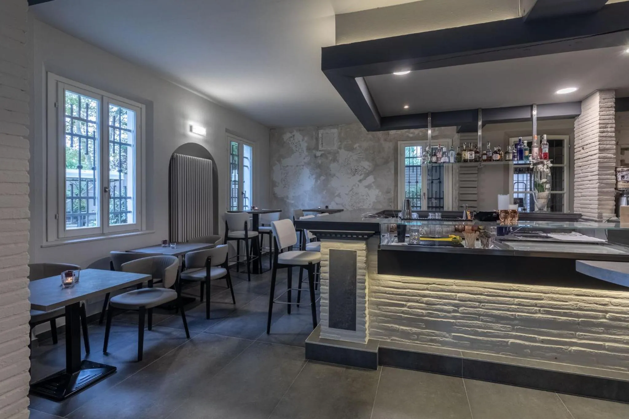 Breakfast in Villa Petra