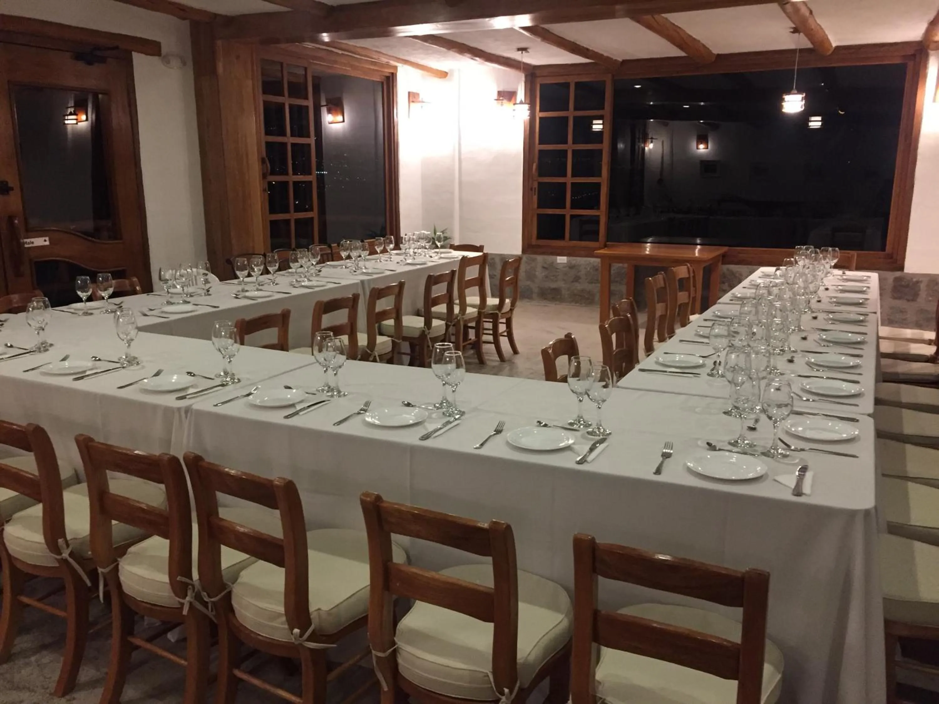 Restaurant/places to eat in Casa iLayaku