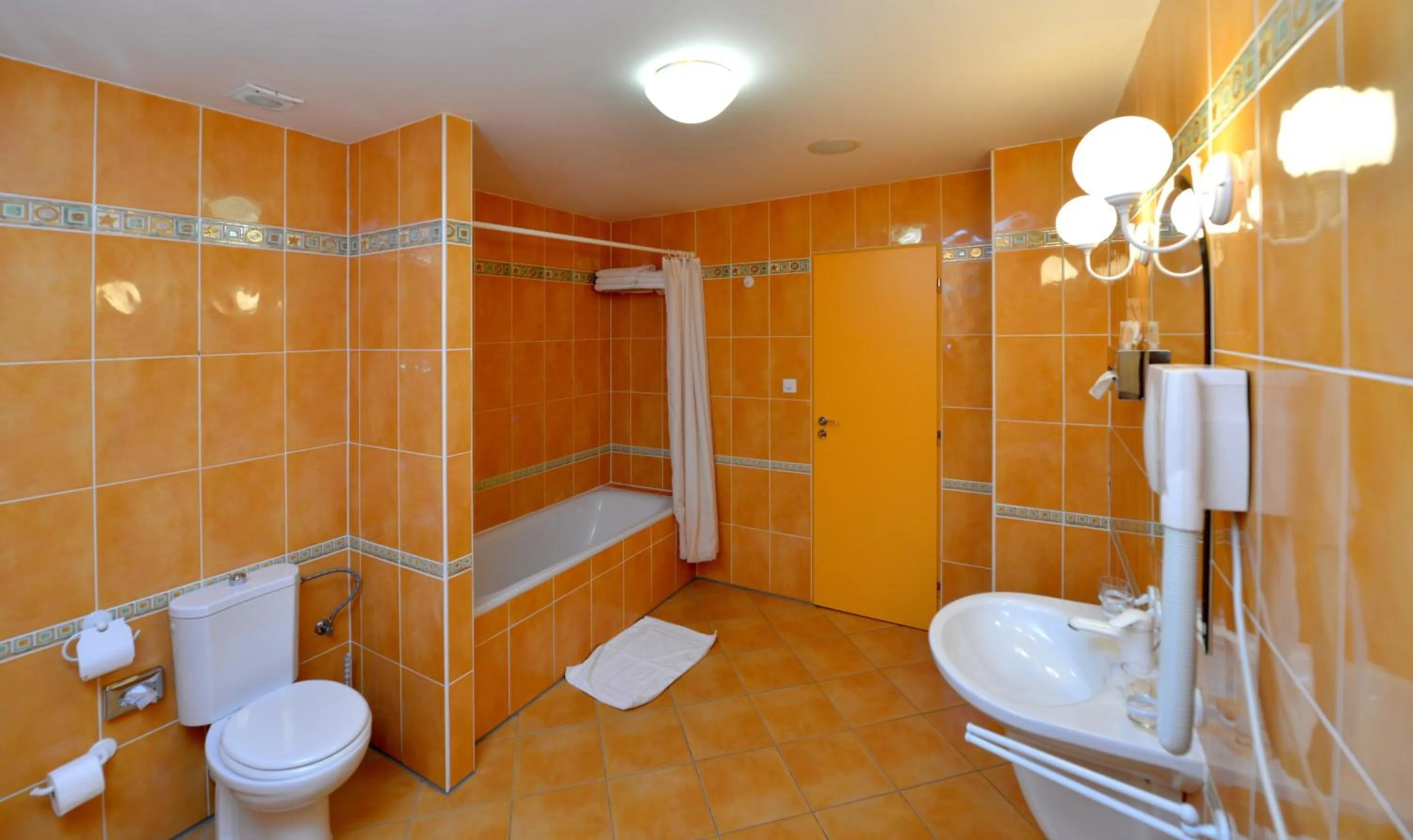 Bathroom in Hotel Dvorak