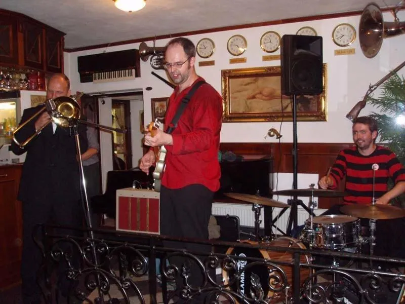 Evening entertainment in Hotel Klor