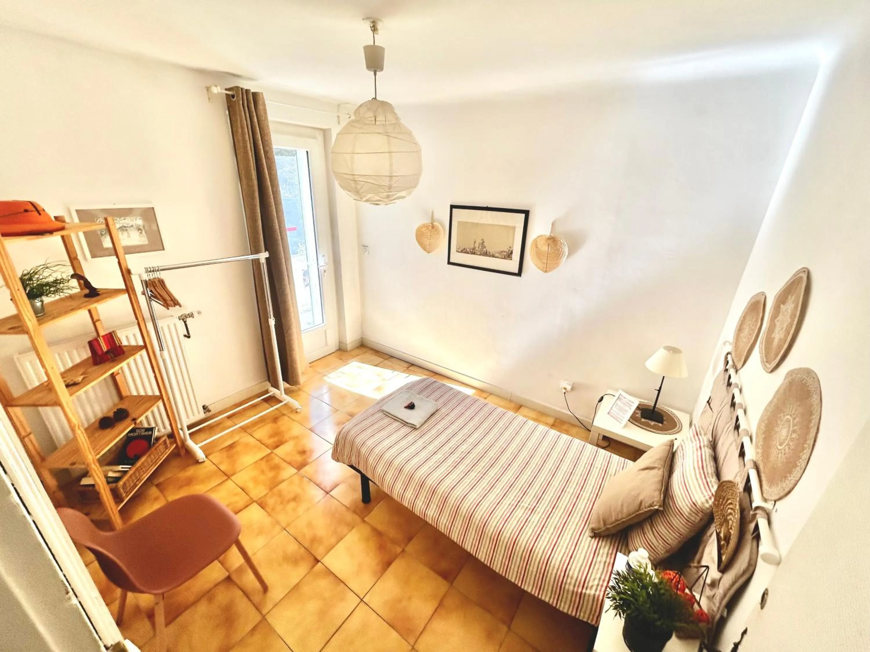 Bed in Chambres d'hôtes Avignon