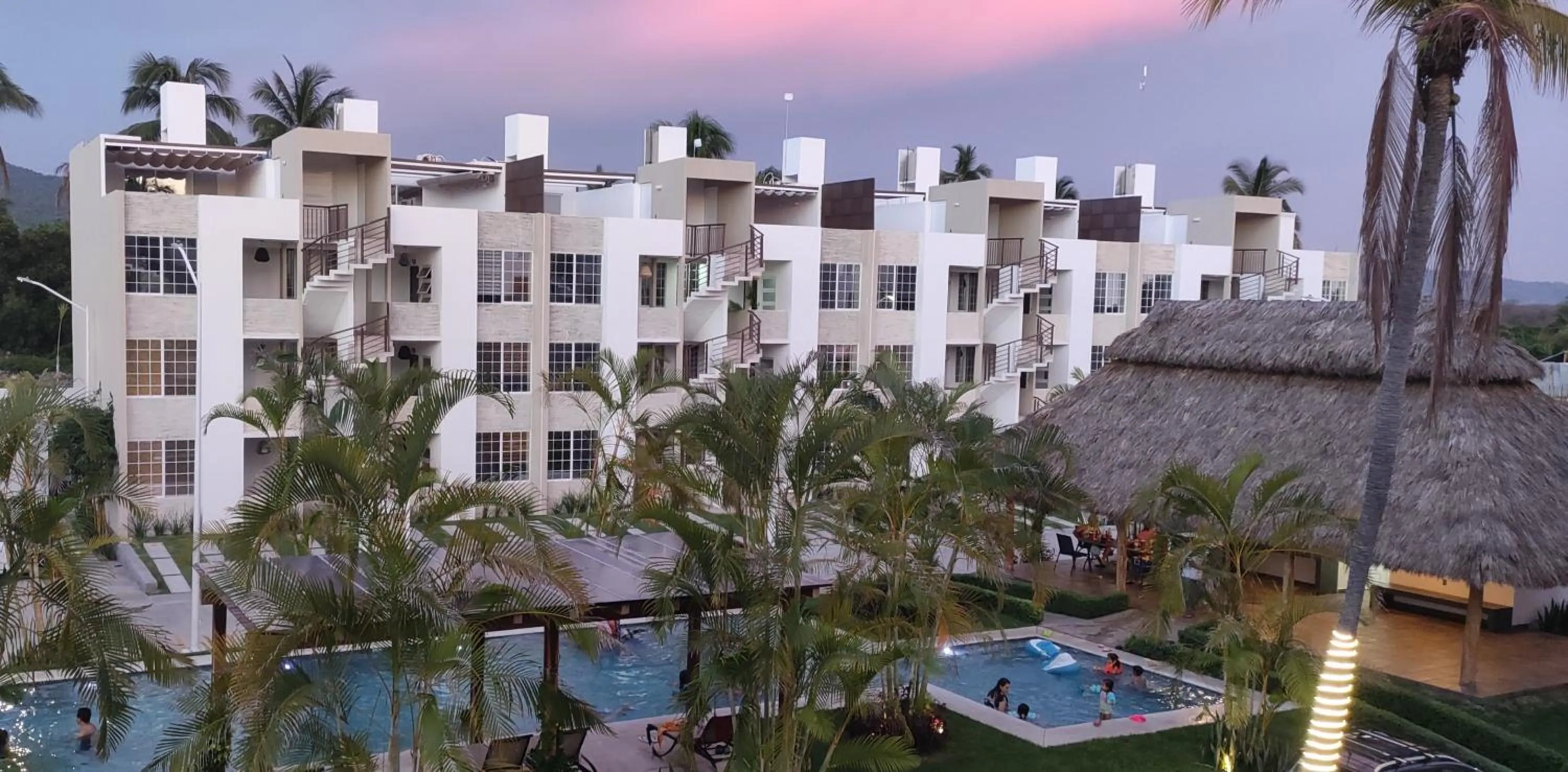 Swimming pool in Penthouse con Roof Garden, experiencia sin igual.