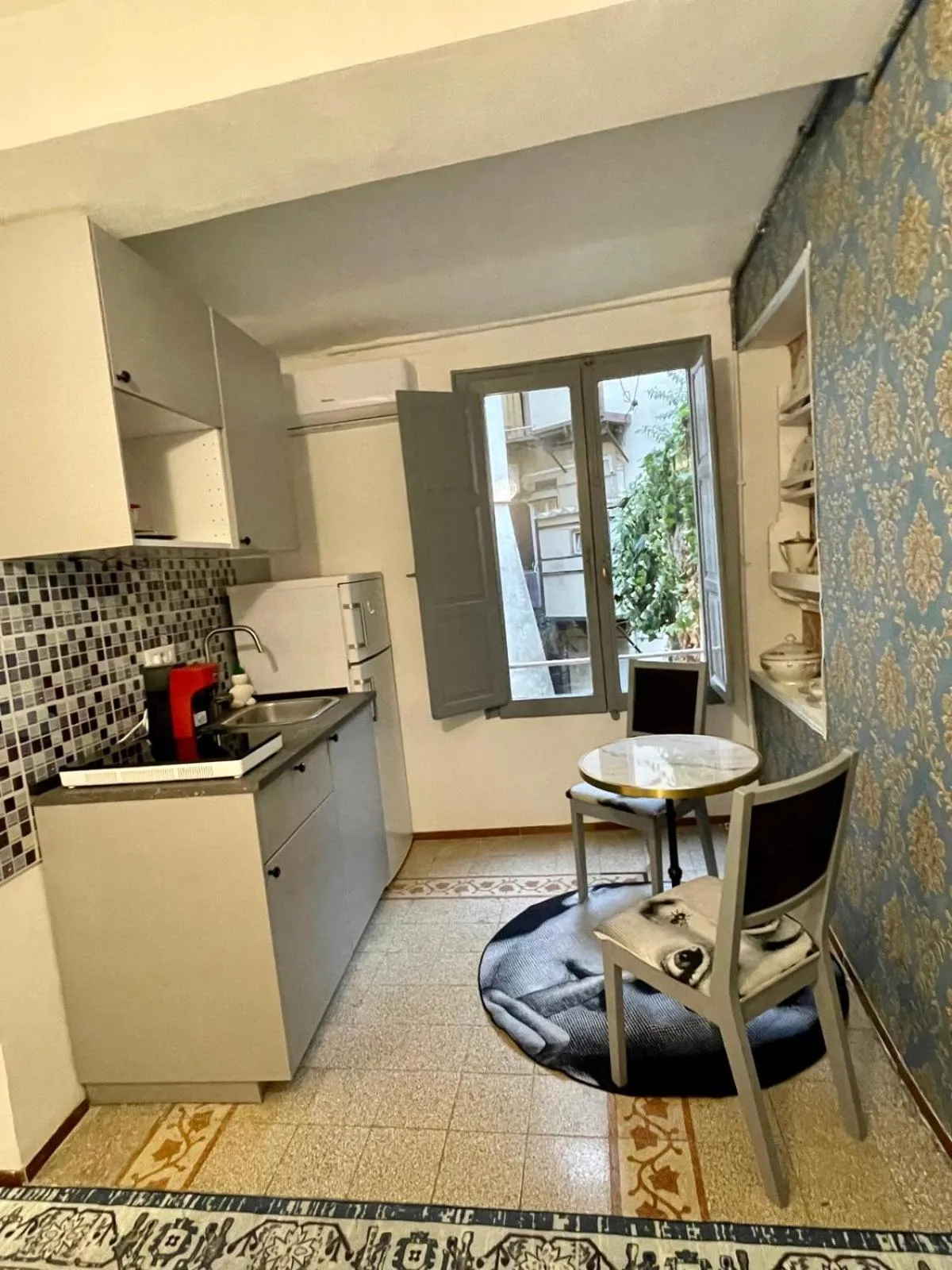 Kitchen or kitchenette in B&B Ventisei Scalini A Trastevere