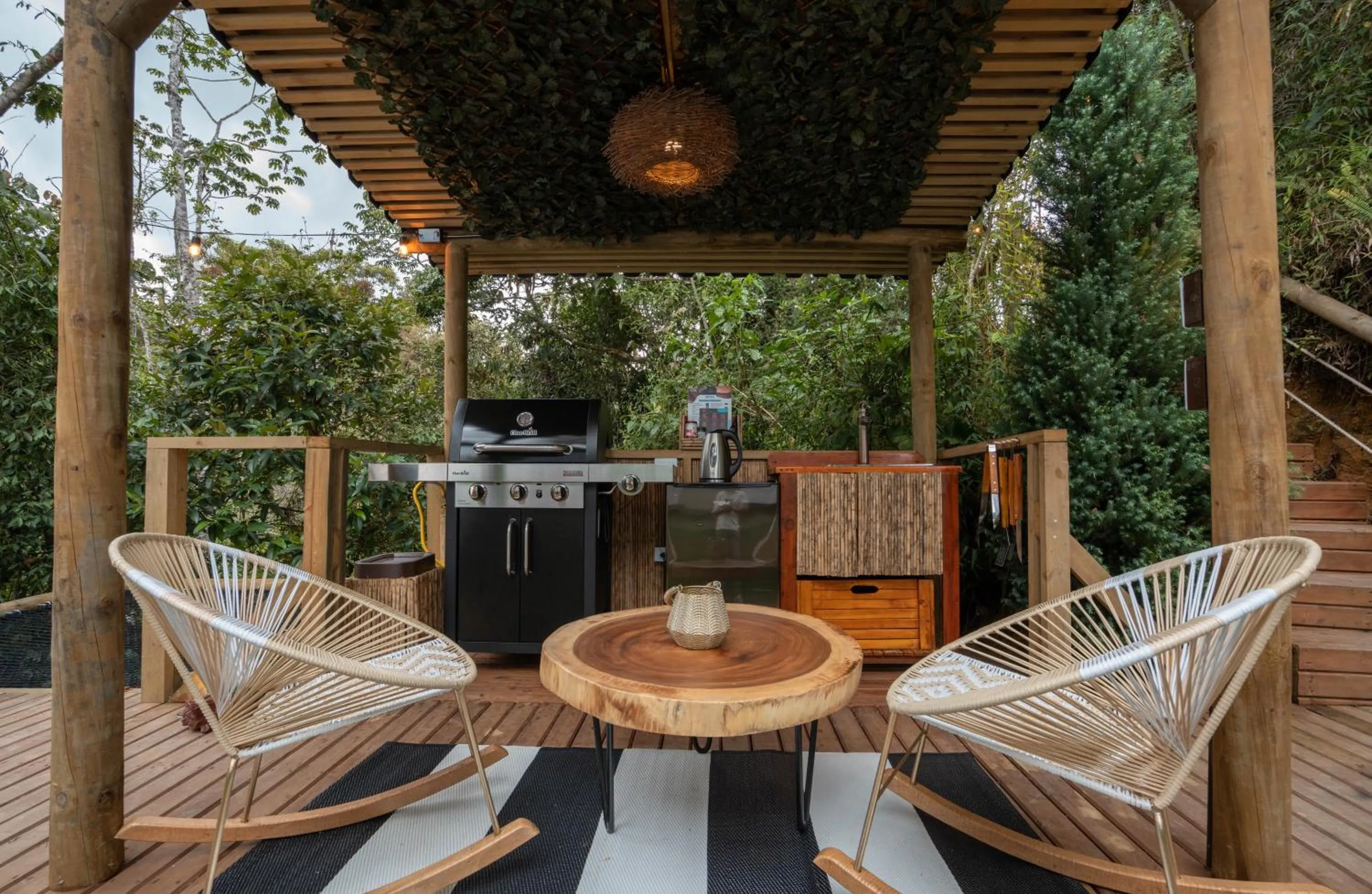 Patio in BubbleSky Glamping Guatapé