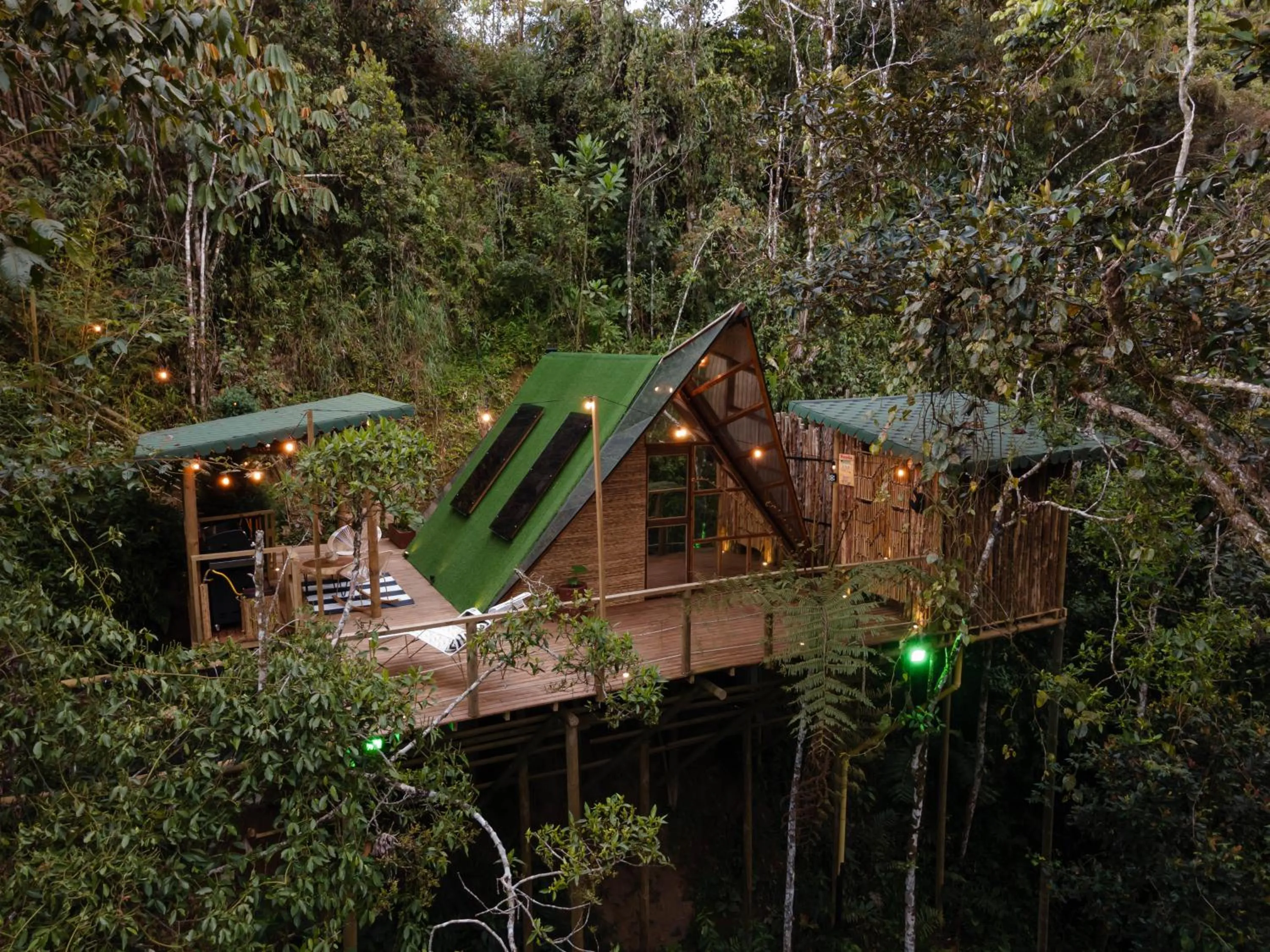 Natural landscape in BubbleSky Glamping Guatapé