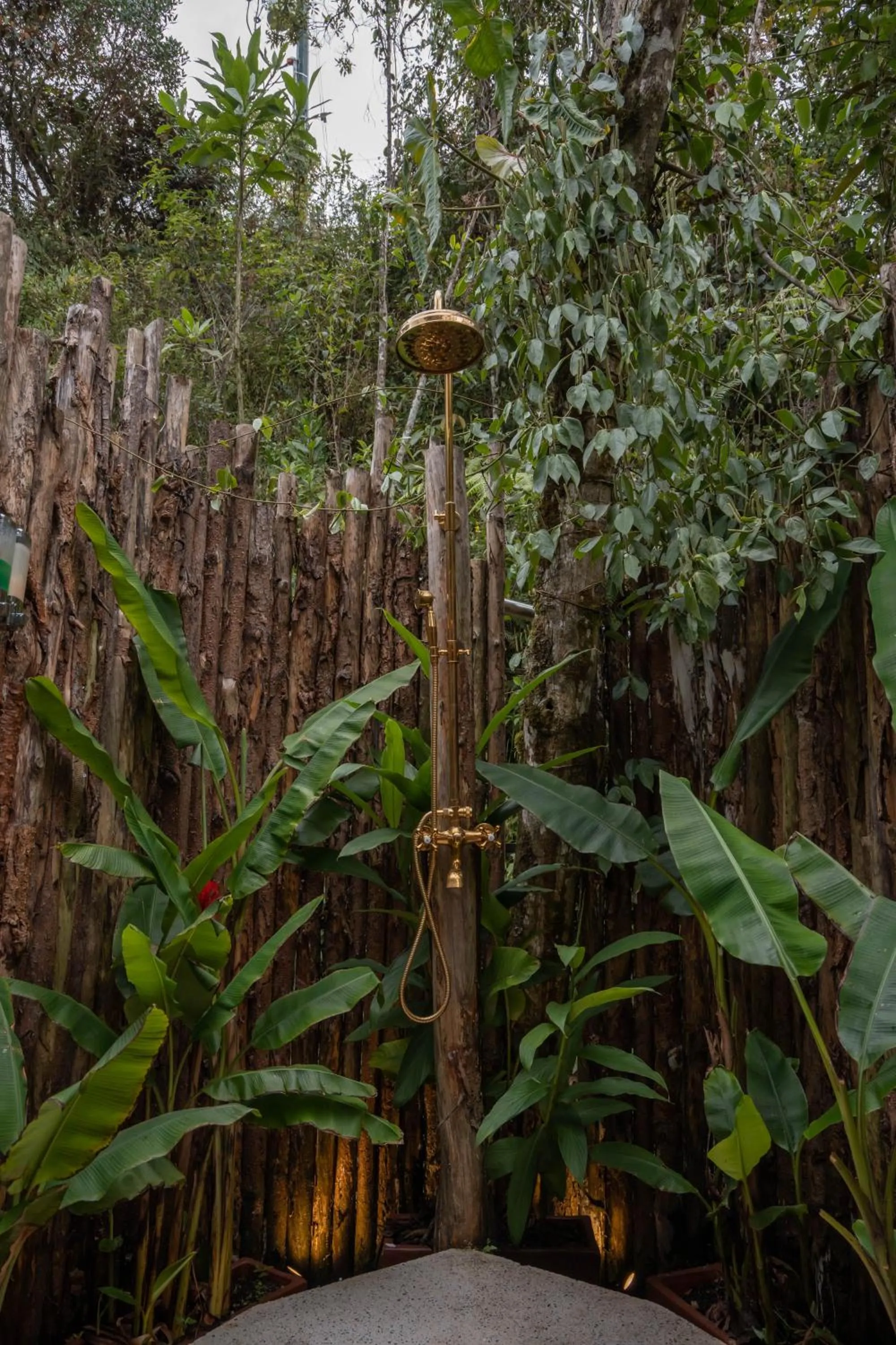 Shower in BubbleSky Glamping Guatapé