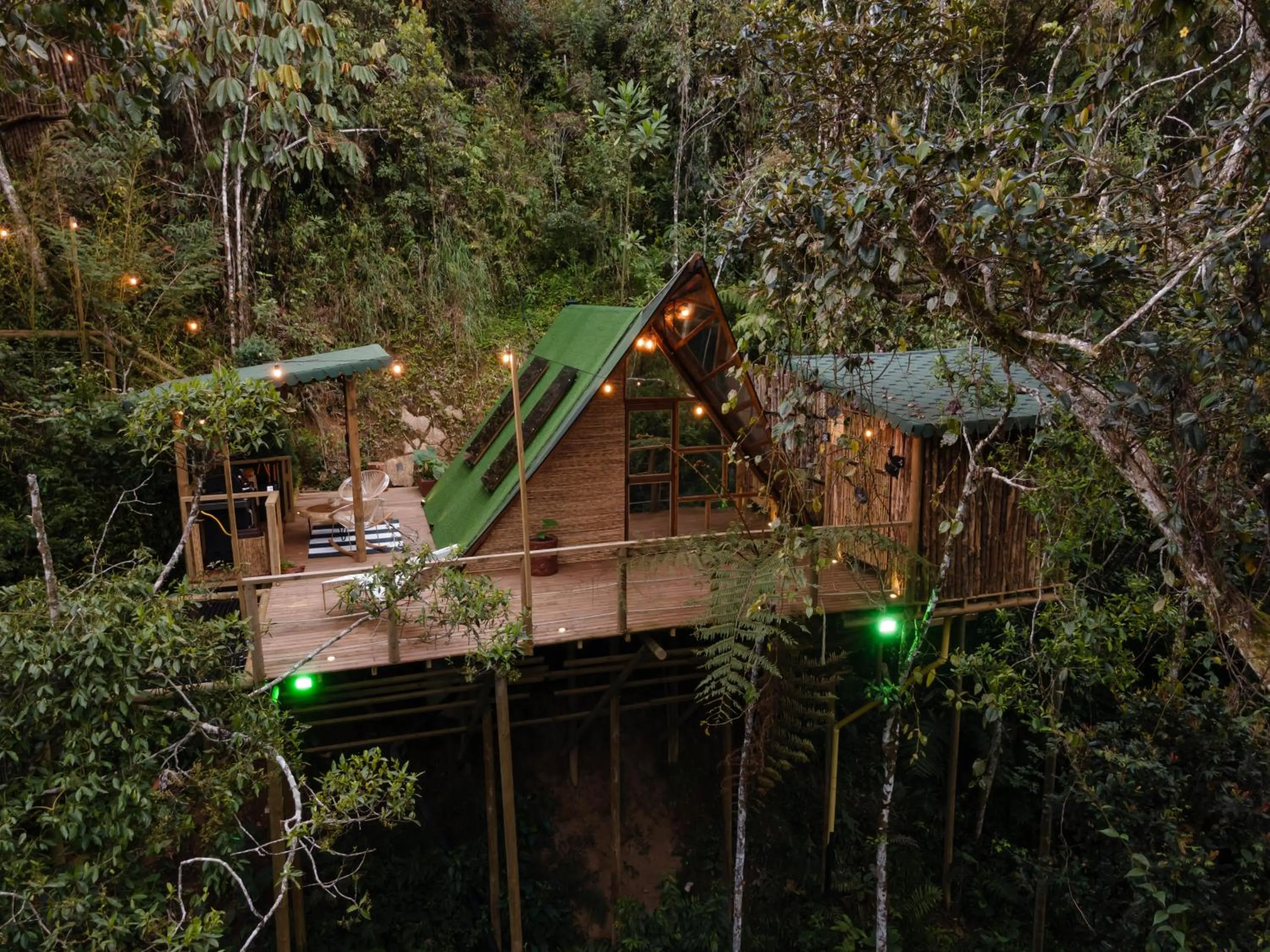 Natural landscape in BubbleSky Glamping Guatapé