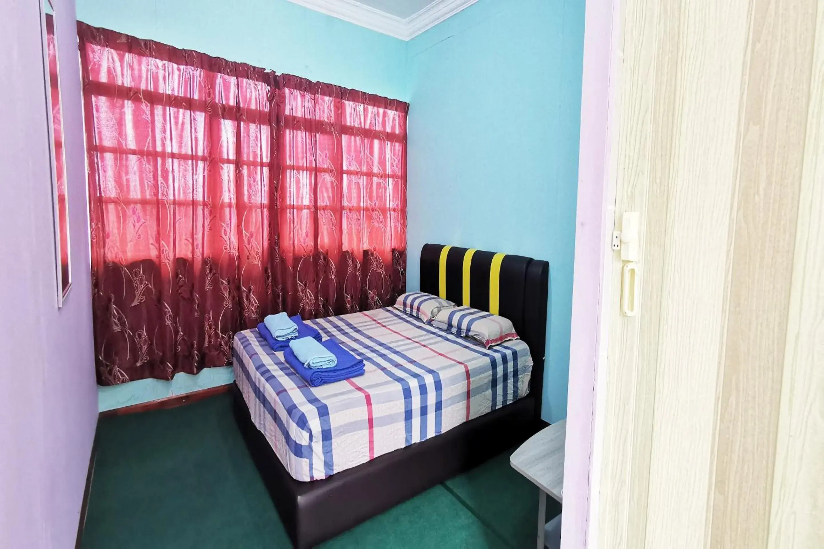 Double Room with Private Bathroom in Hotel O Sosodikon Inap Desa Double Room with Private Bathroom in Hotel O Sosodikon Inap Desa
