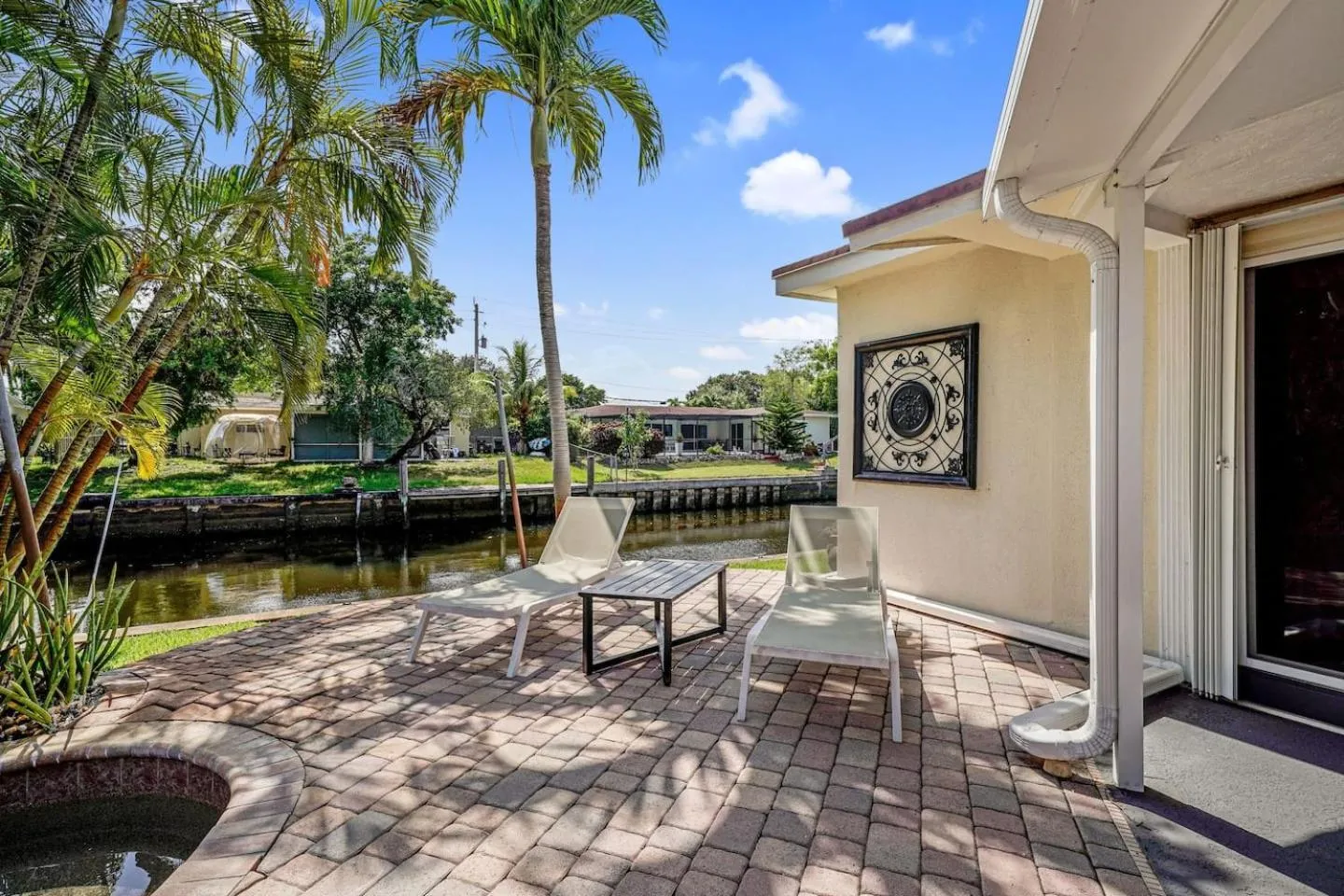 Home wpool by PMI OP Canal