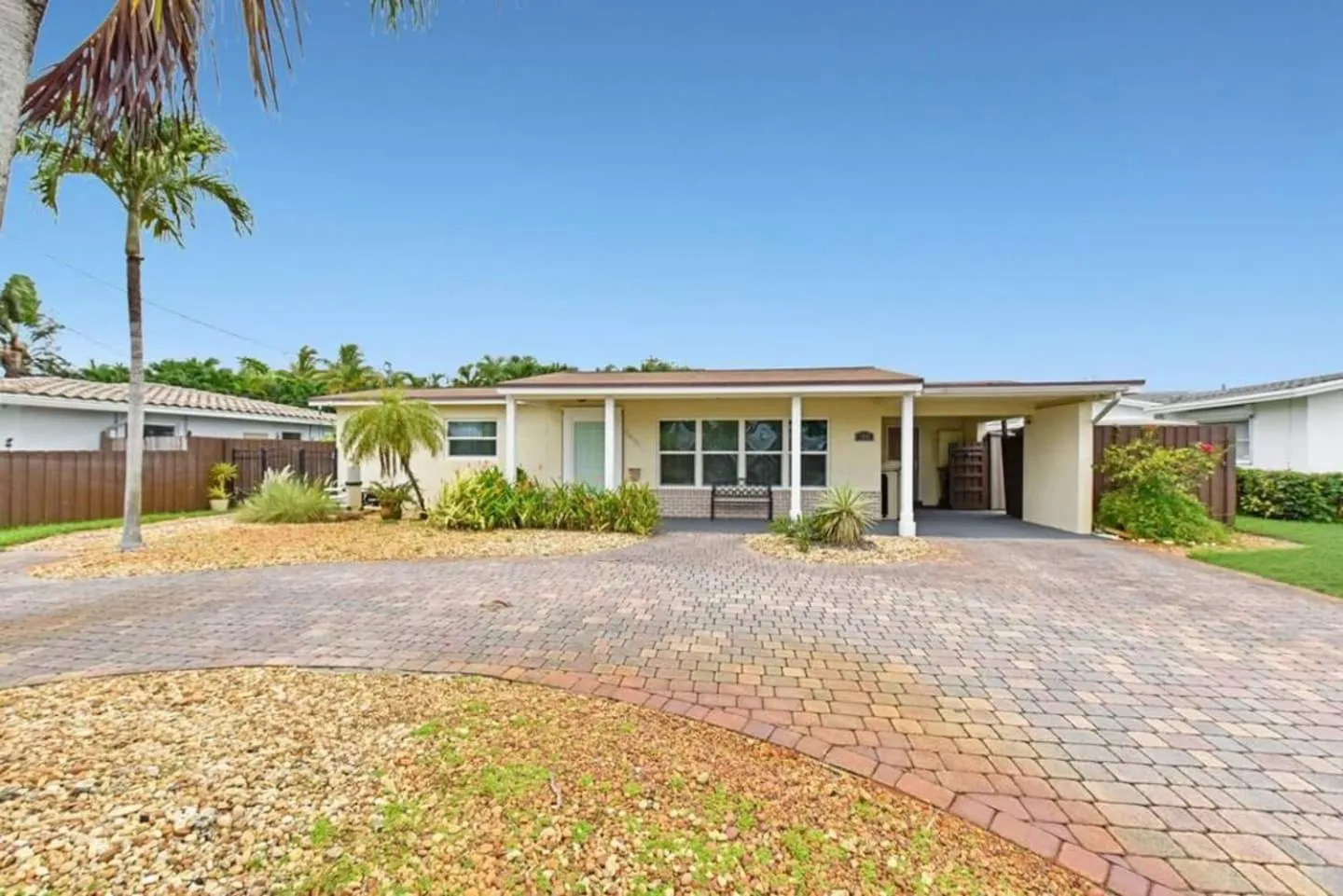 Home wpool by PMI OP Canal