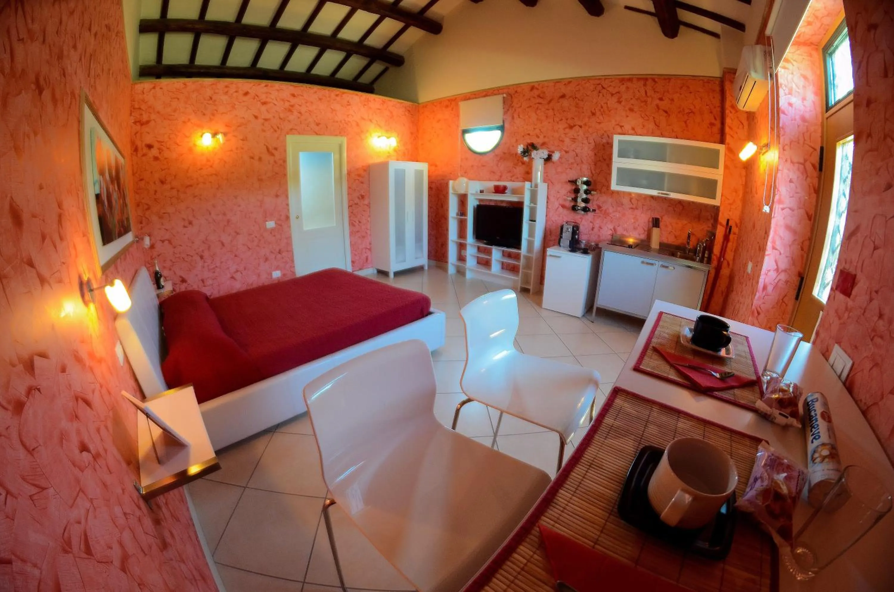 Photo of the whole room, Bed in Le Suite Bracciano