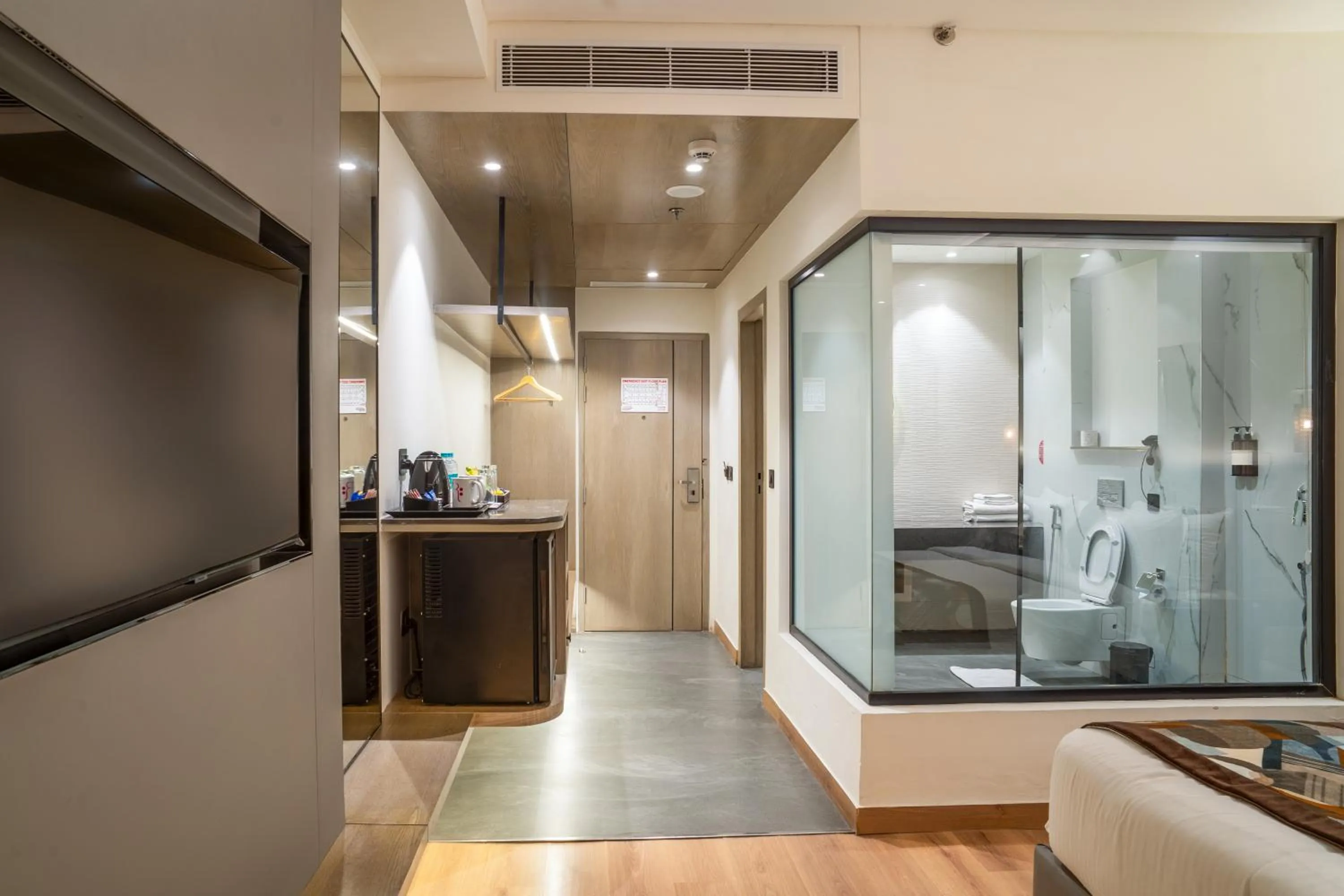 minibar, Kitchen/Kitchenette in Regenta Place Amritsar by Royal Orchid Hotels Limited