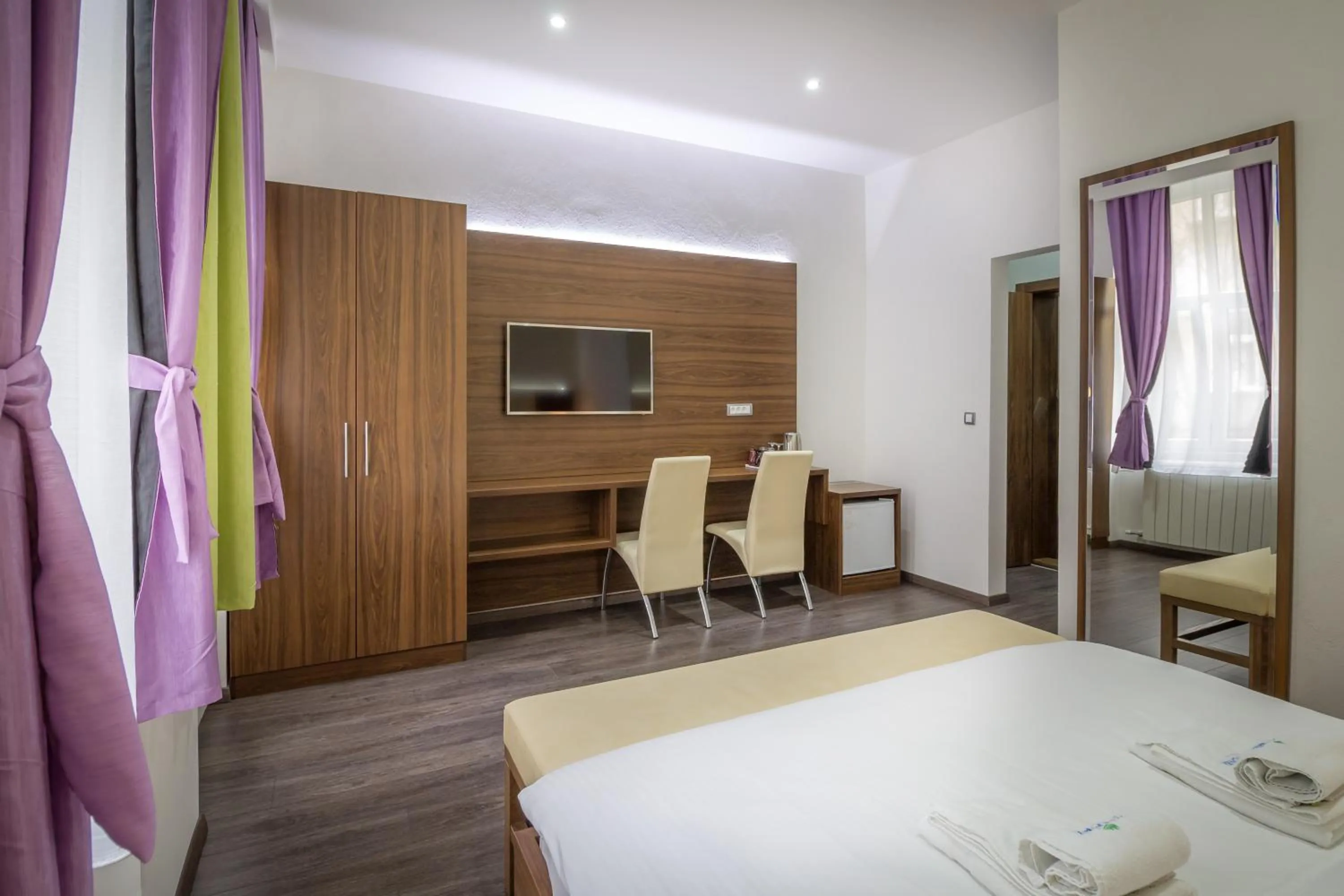 Bedroom, Bed in Central Park Residence