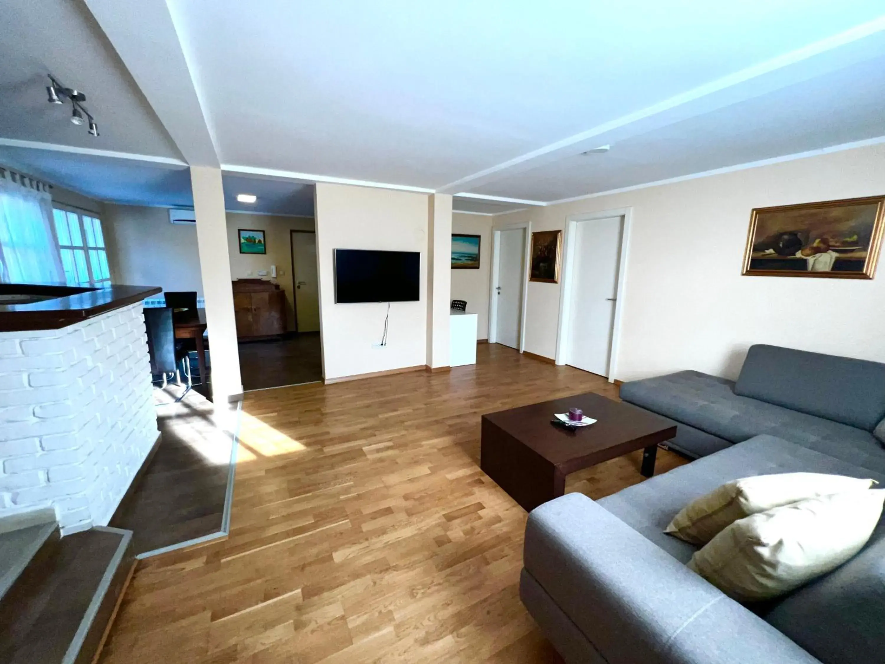 Living room in Central Park Residence Living room in Central Park Residence