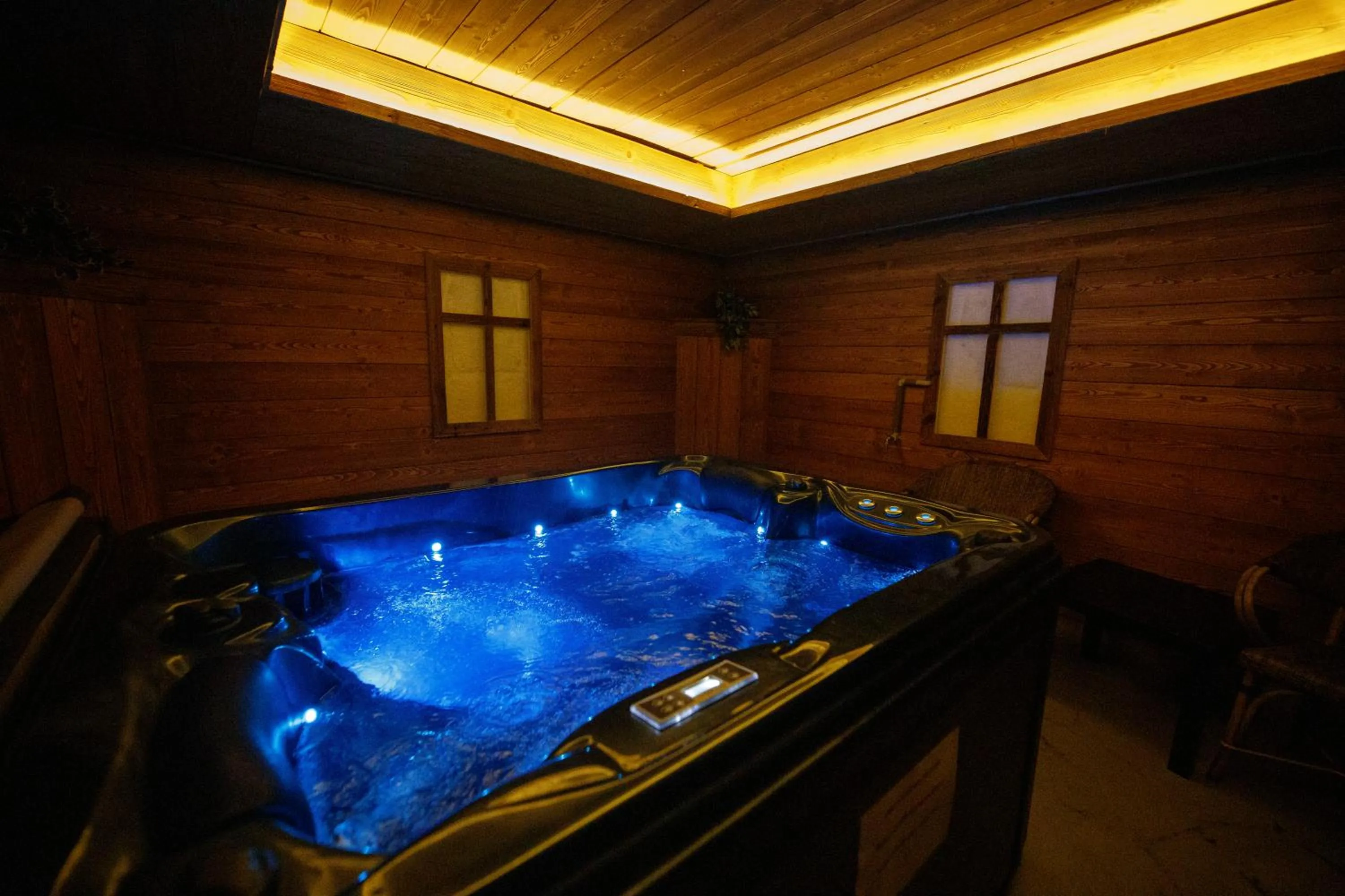 Hot Tub in Hotel Praha