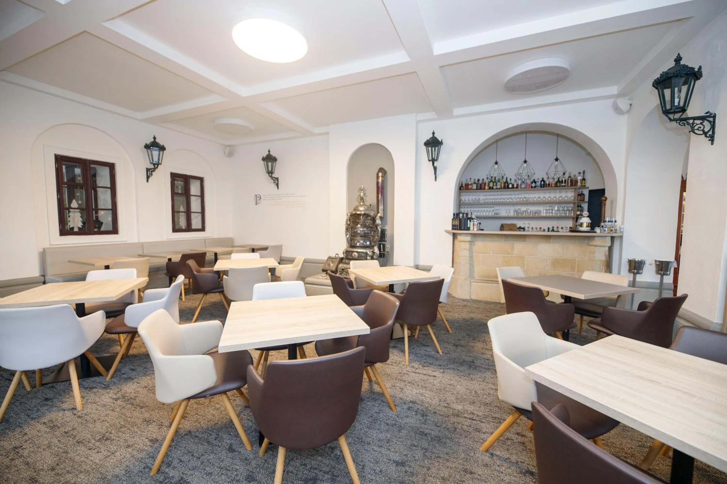 Restaurant/places to eat in Hotel Praha