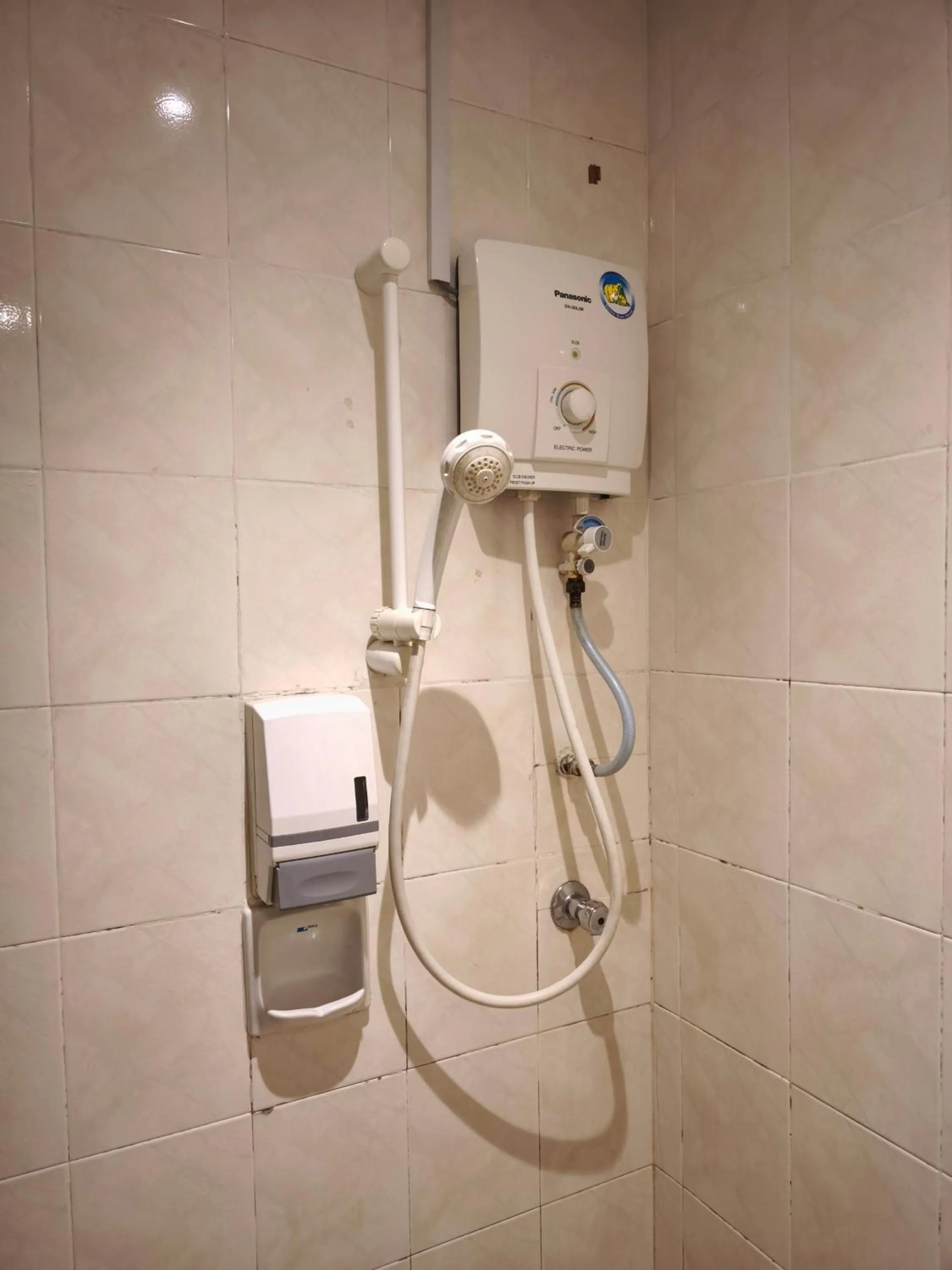 Shower in Alamis City Kuala Lumpur - Formerly EDC Hotel Kuala Lumpur