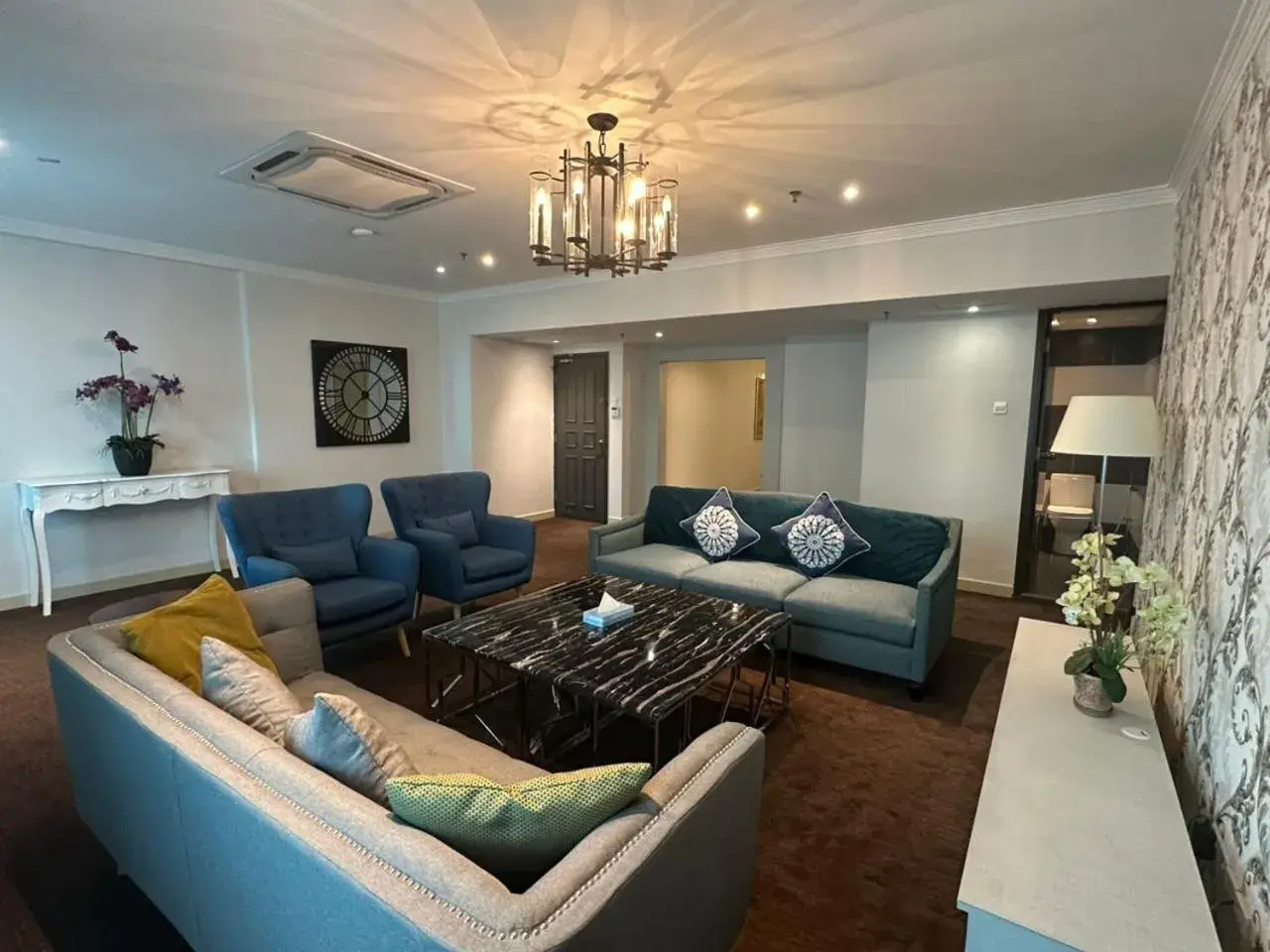 Living room in Alamis City Kuala Lumpur - Formerly EDC Hotel Kuala Lumpur Living room in Alamis City Kuala Lumpur - Formerly EDC Hotel Kuala Lumpur