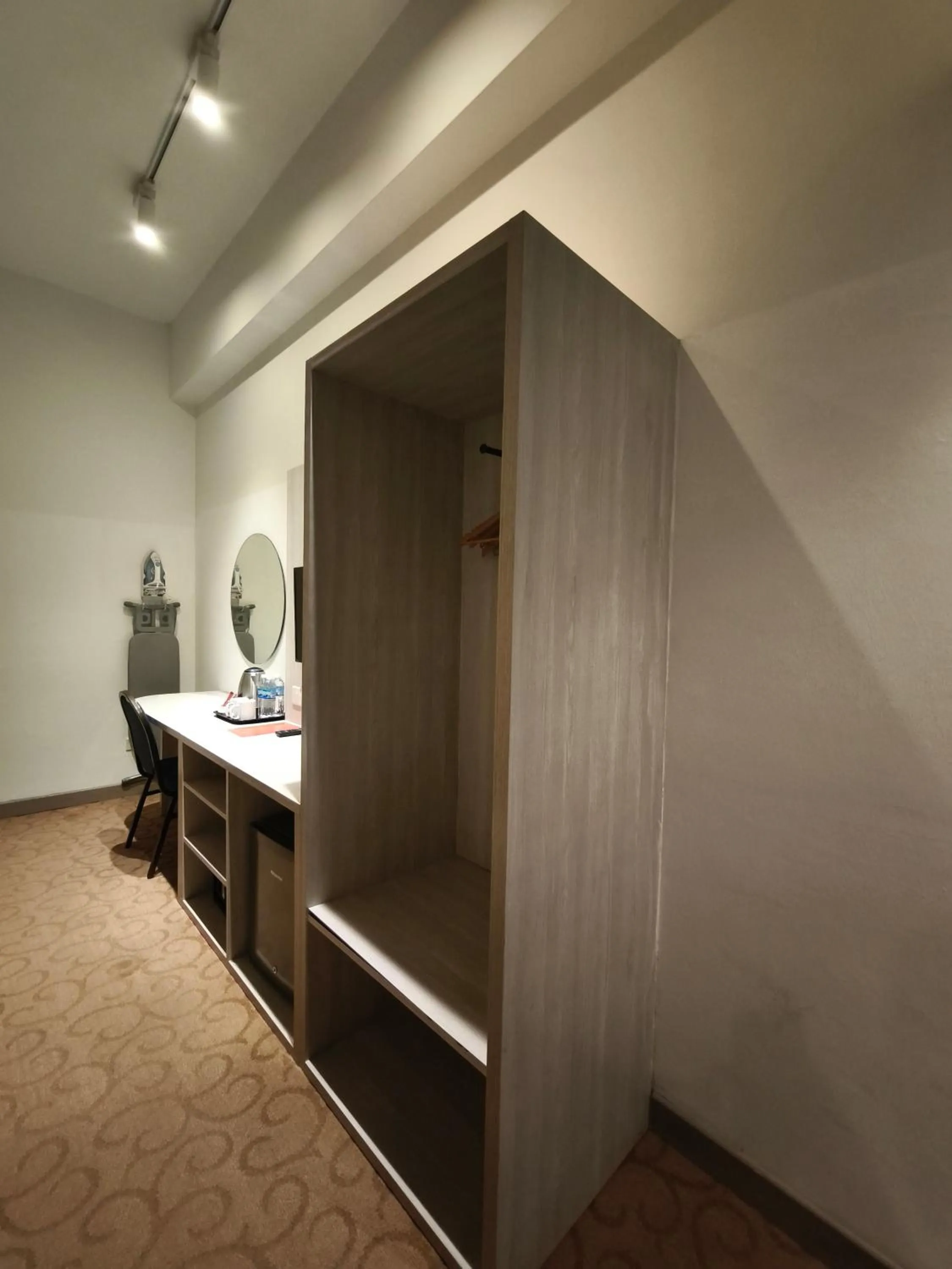 wardrobe in Alamis City Kuala Lumpur - Formerly EDC Hotel Kuala Lumpur