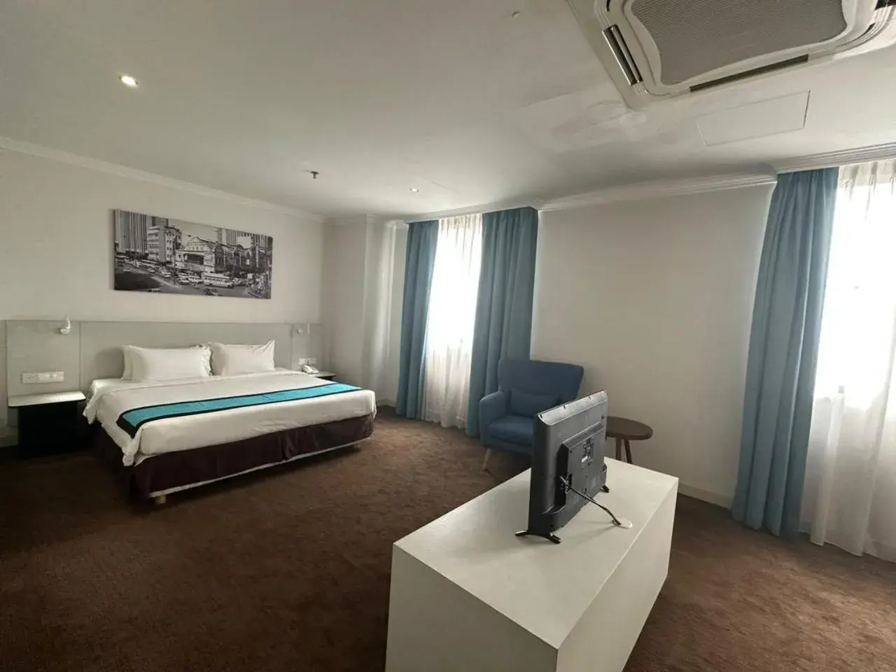 Photo of the whole room, Bed in Alamis City Kuala Lumpur - Formerly EDC Hotel Kuala Lumpur Photo of the whole room, Bed in Alamis City Kuala Lumpur - Formerly EDC Hotel Kuala Lumpur