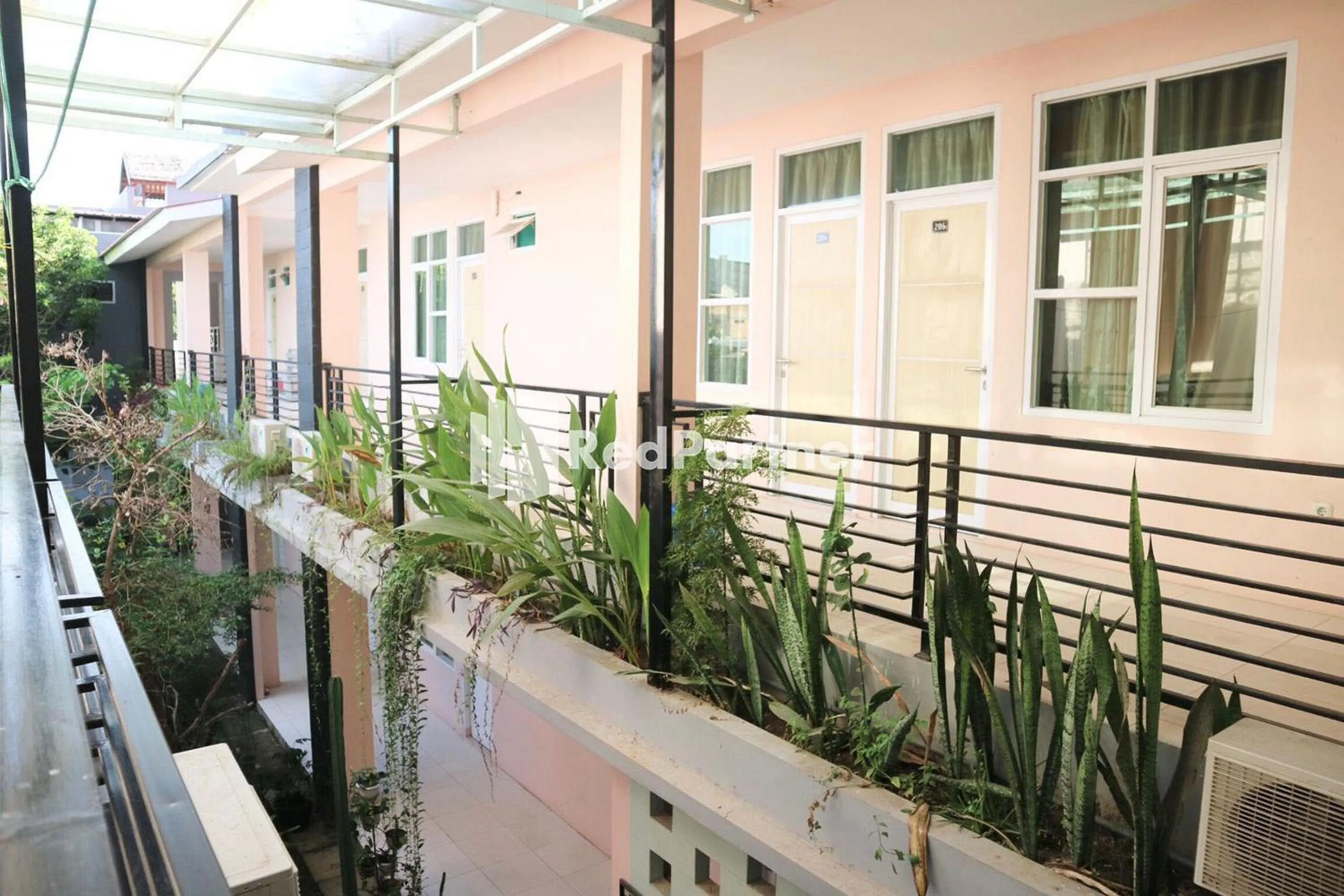 Balcony/Terrace in Wisma Suci Syariah Polewali Mandar Mitra RedDoorz