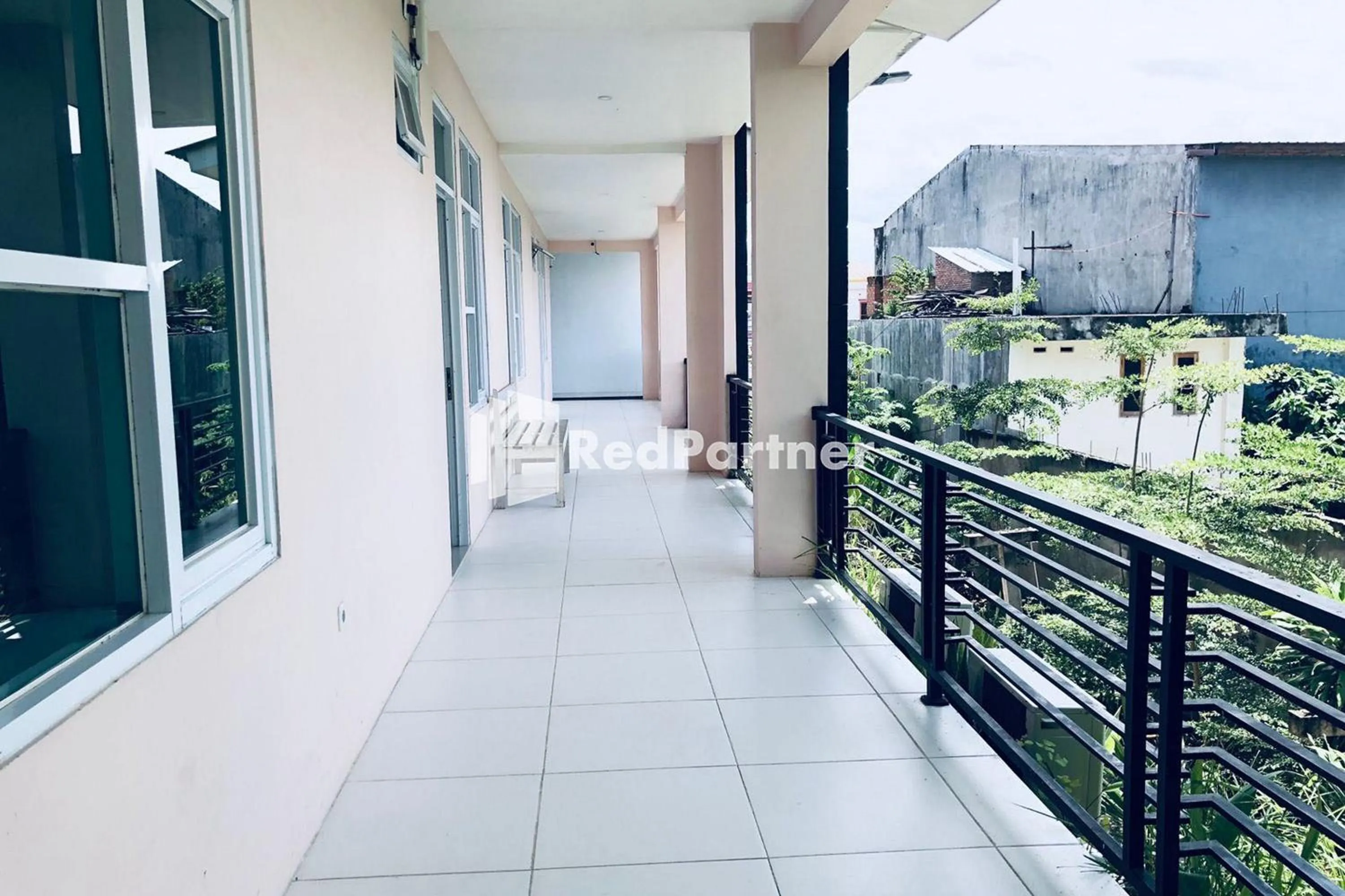 Balcony/Terrace in Wisma Suci Syariah Polewali Mandar Mitra RedDoorz