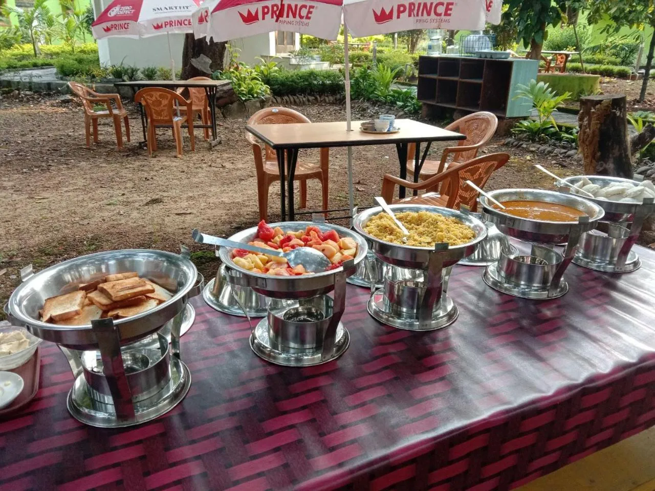 Breakfast in Sunny's Serenity Resort