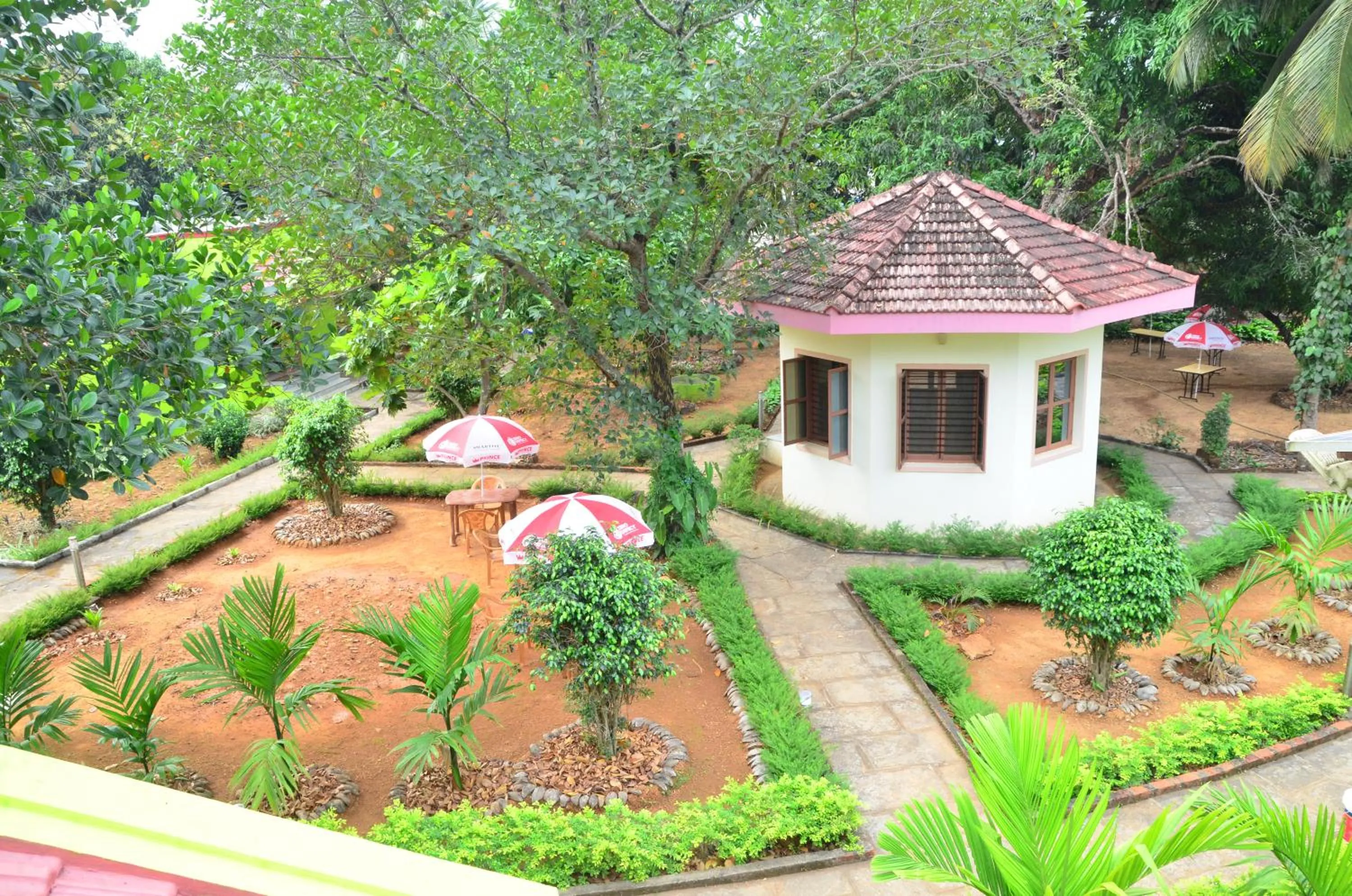 Property building in Sunny's Serenity Resort