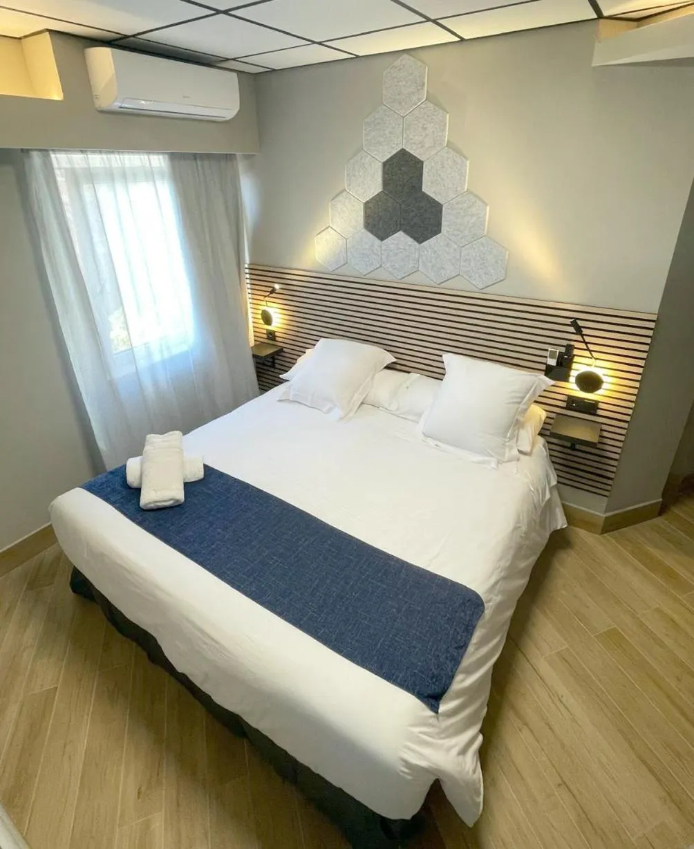 Bed in Hotel Monasterio Granada - Adults Only