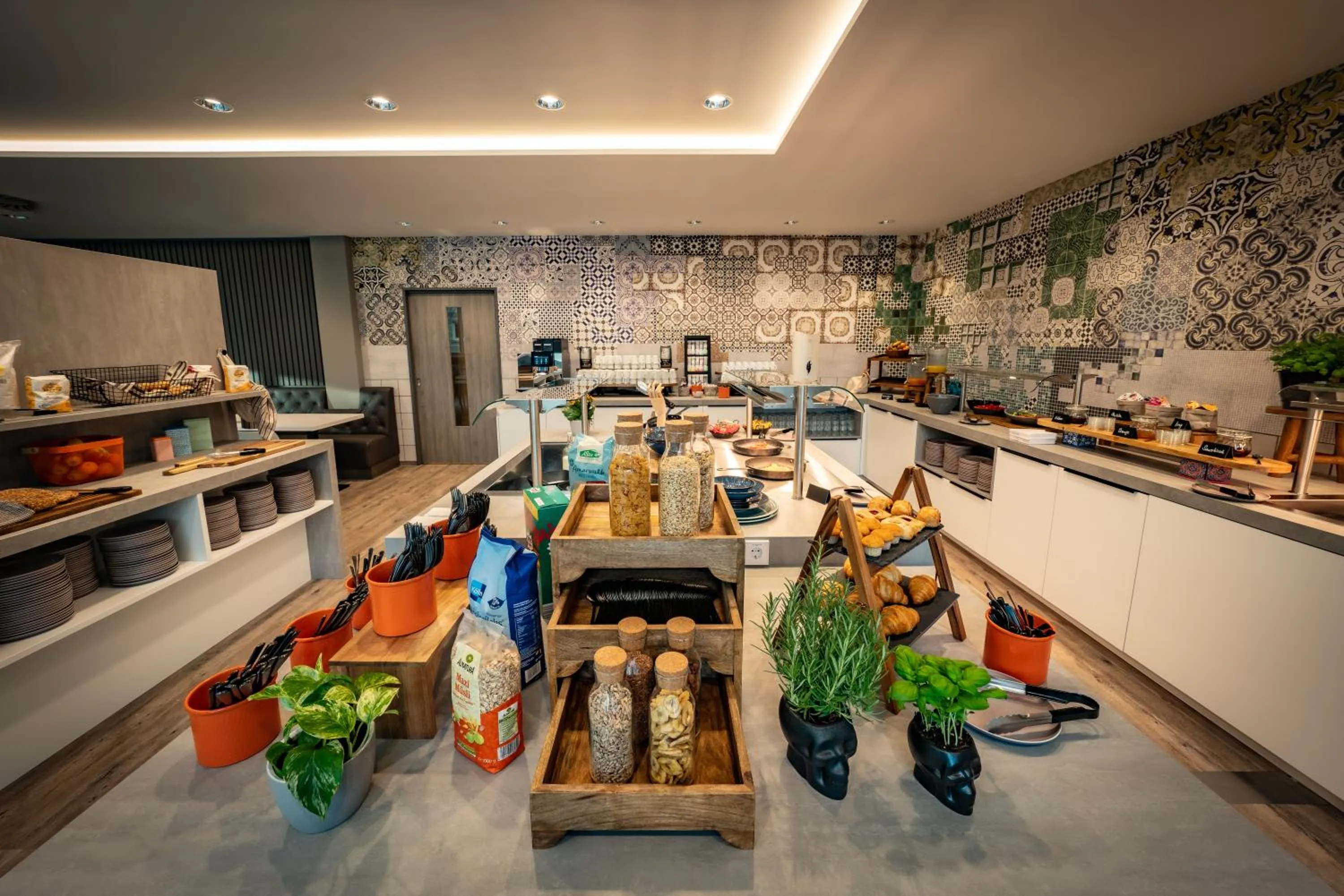 Food in LOGINN Hotel Stuttgart Zuffenhausen