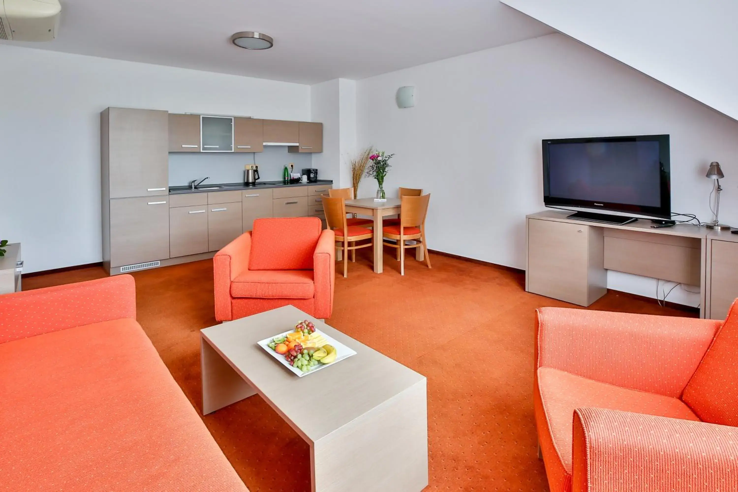 Apartment with Kitchenette in LH Parkhotel Hluboka Nad Vltavou Congress & Wellness Apartment with Kitchenette in LH Parkhotel Hluboka Nad Vltavou Congress & Wellness