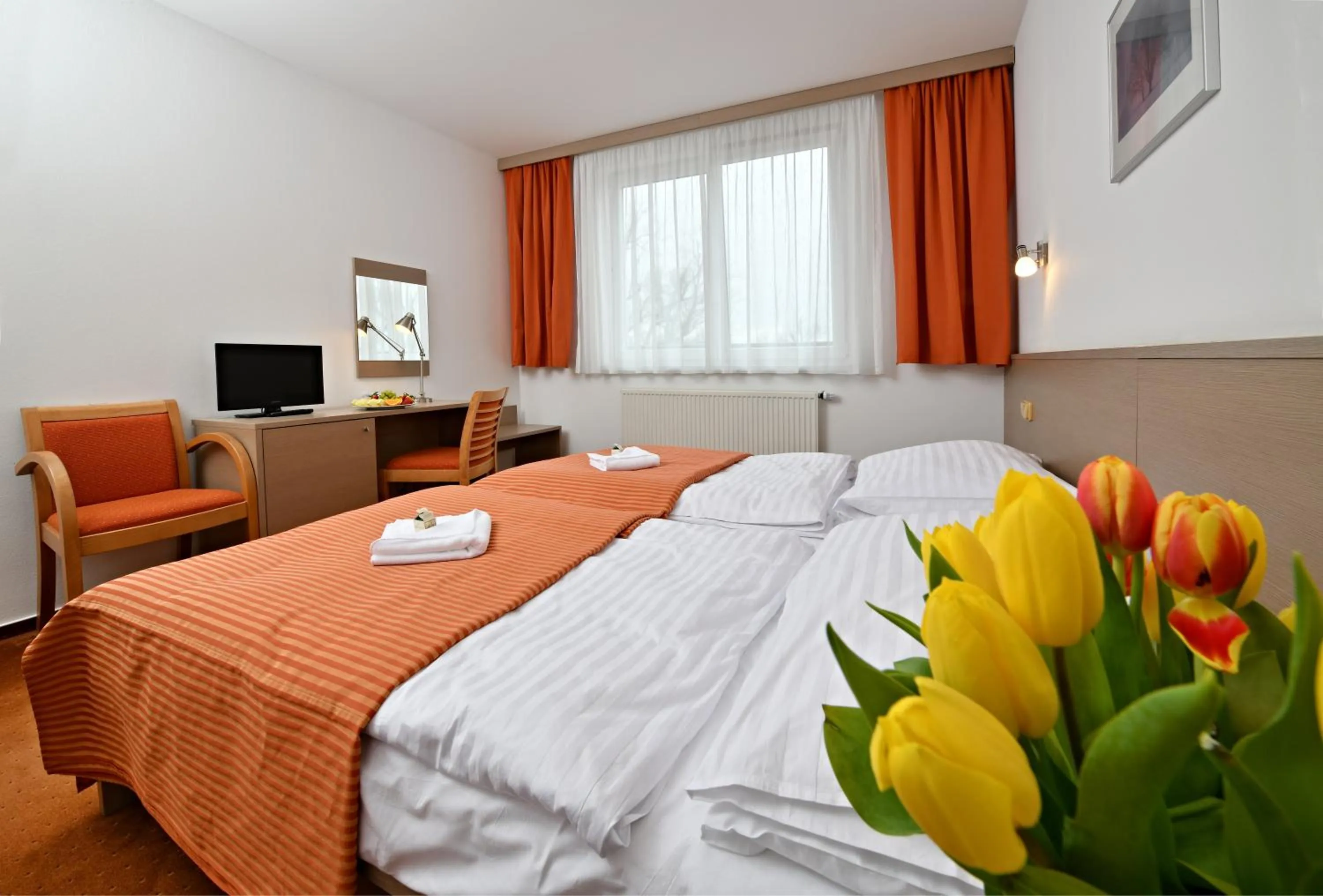 Bed in LH Parkhotel Hluboka Nad Vltavou Congress & Wellness