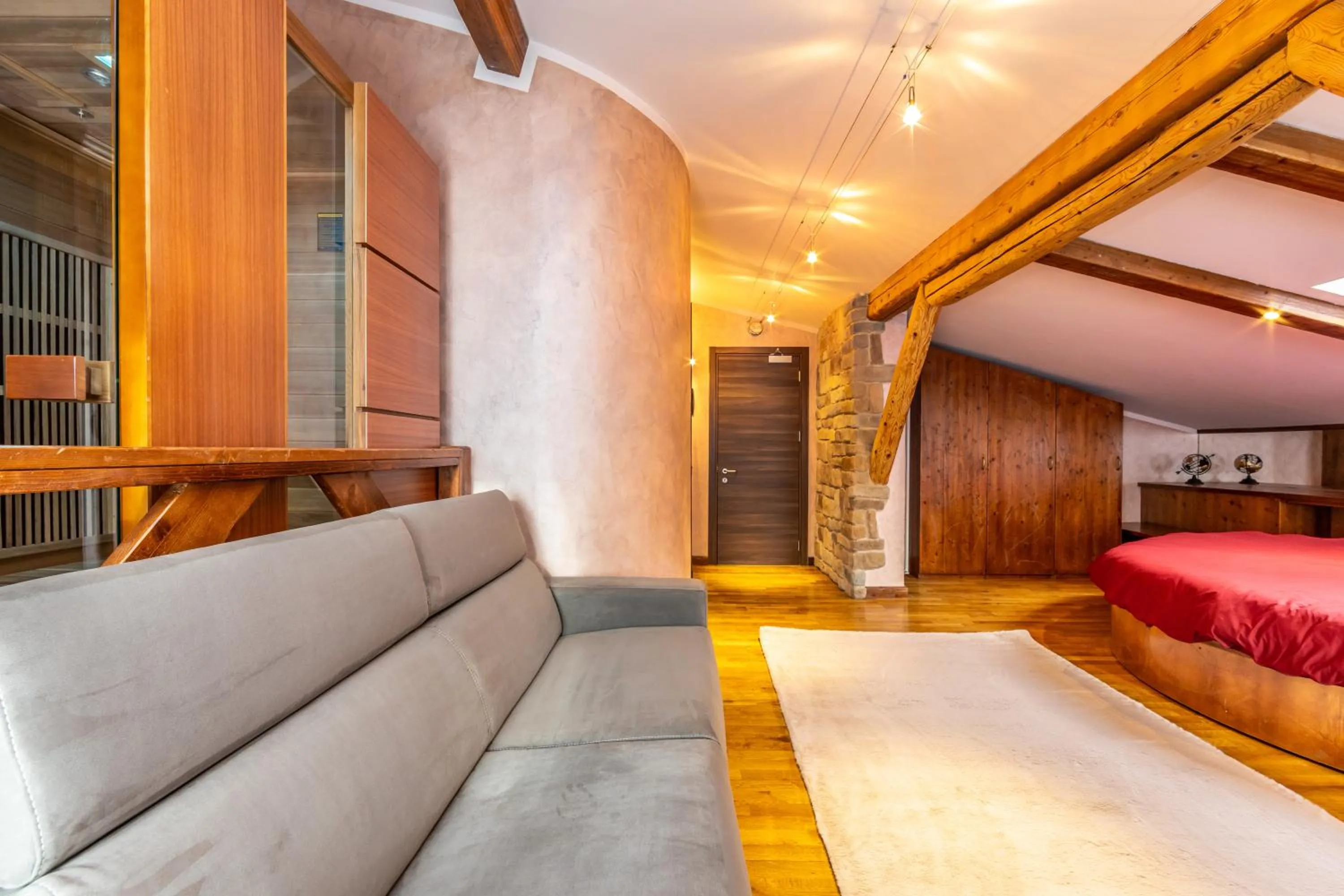 Bed in Garden Wellness Hotel S