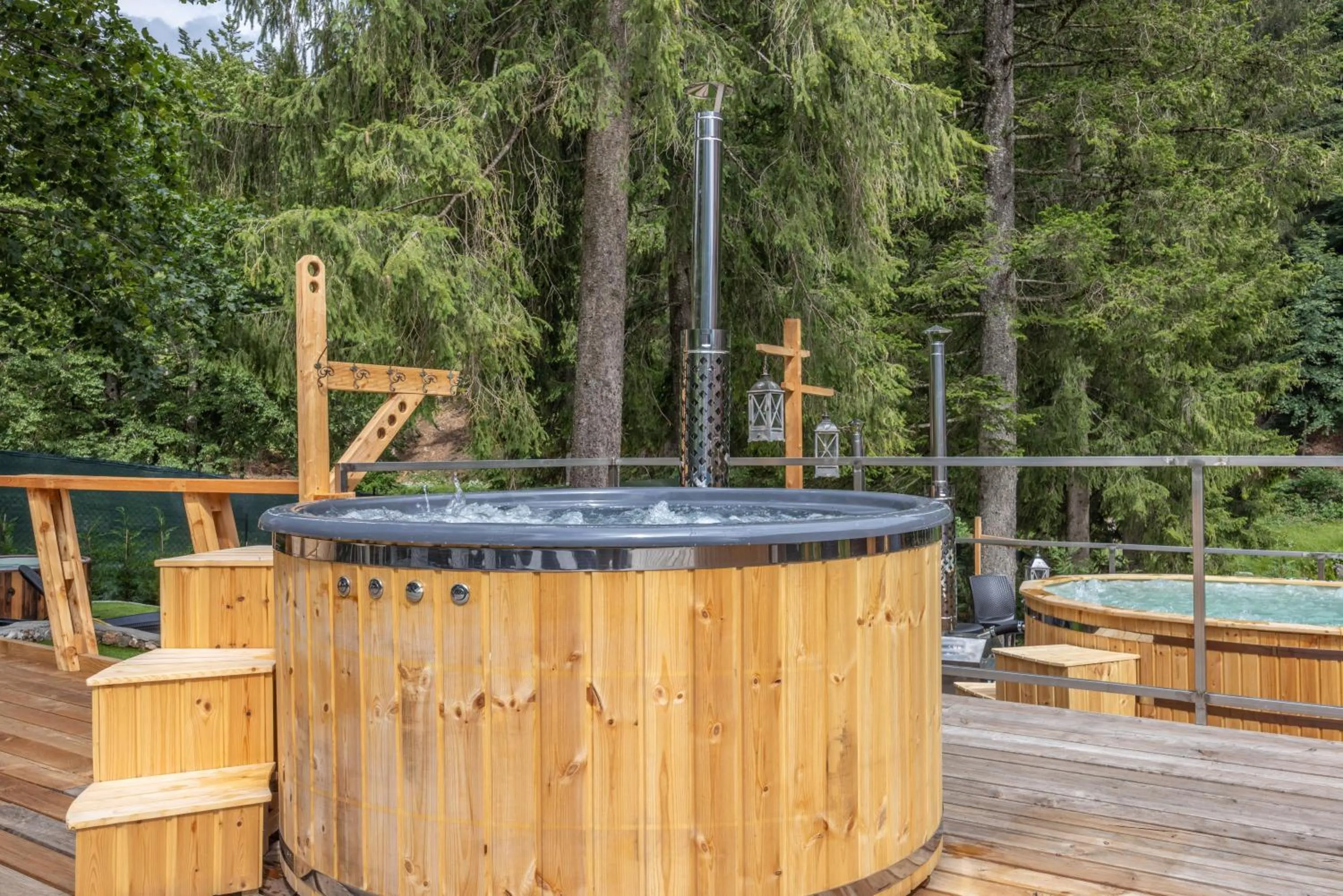 Hot Tub in Garden Wellness Hotel S